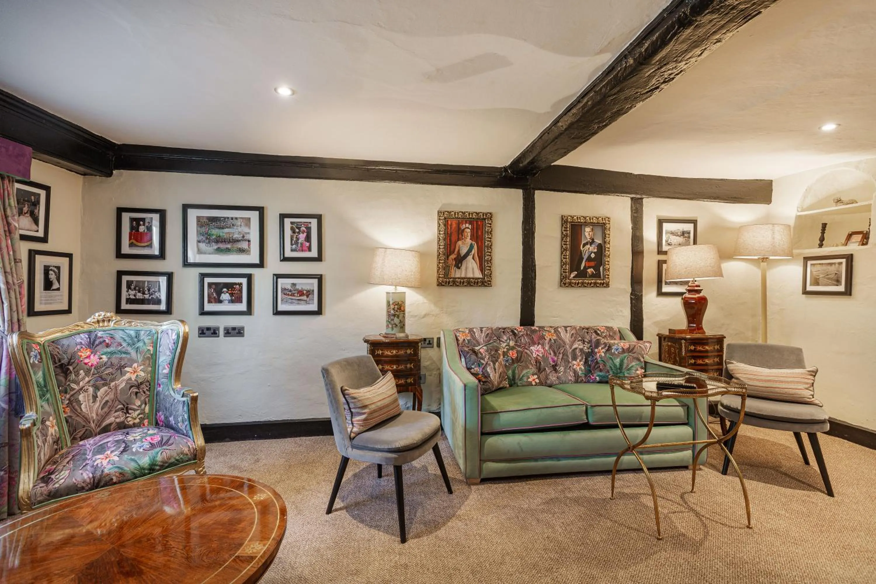 Seating area in The George Hotel, Dorchester-on-Thames, Oxfordshire - The Coaching Inn Group