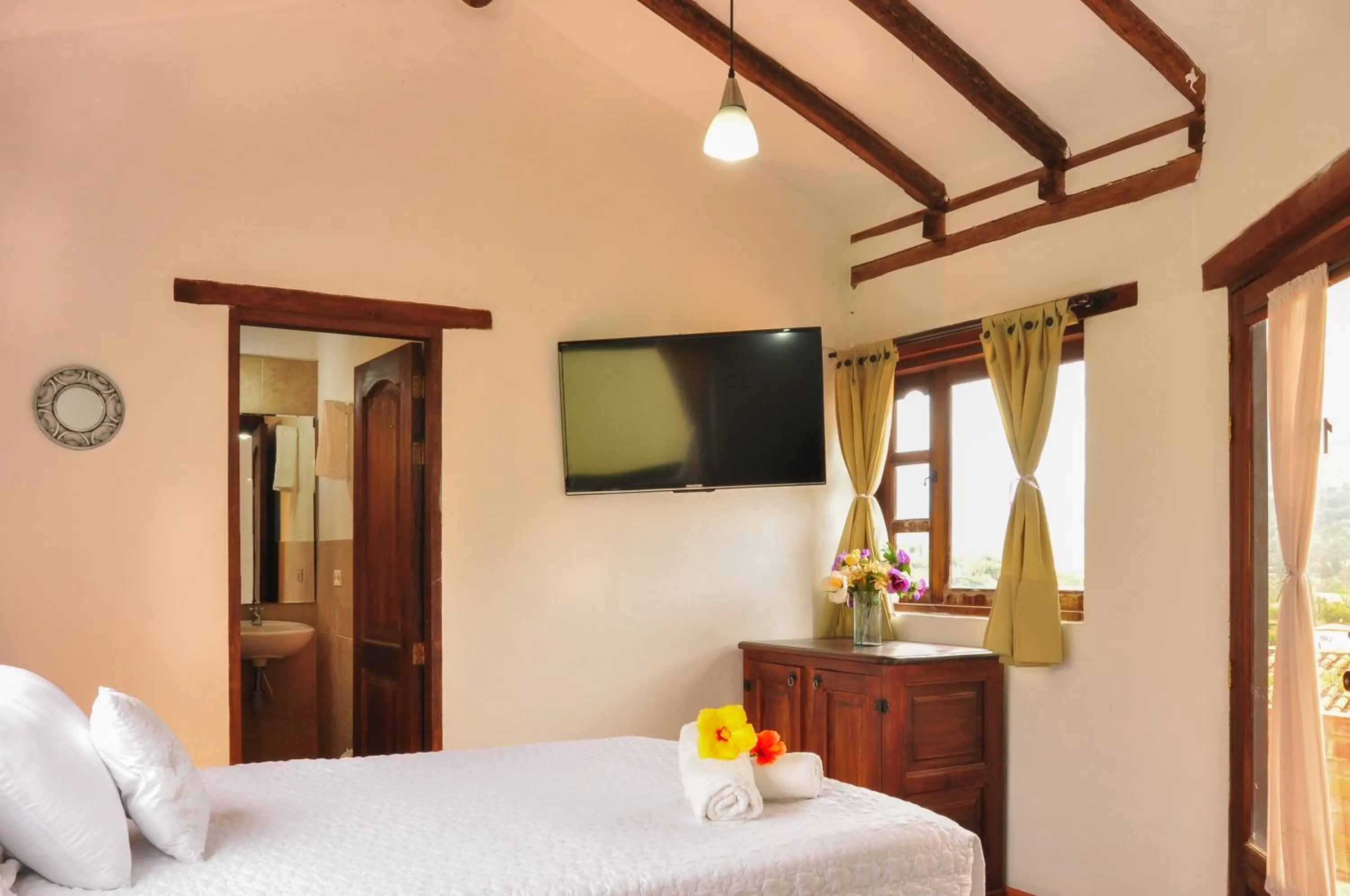 Photo of the whole room in Hotel el Mirador Villa de Leyva