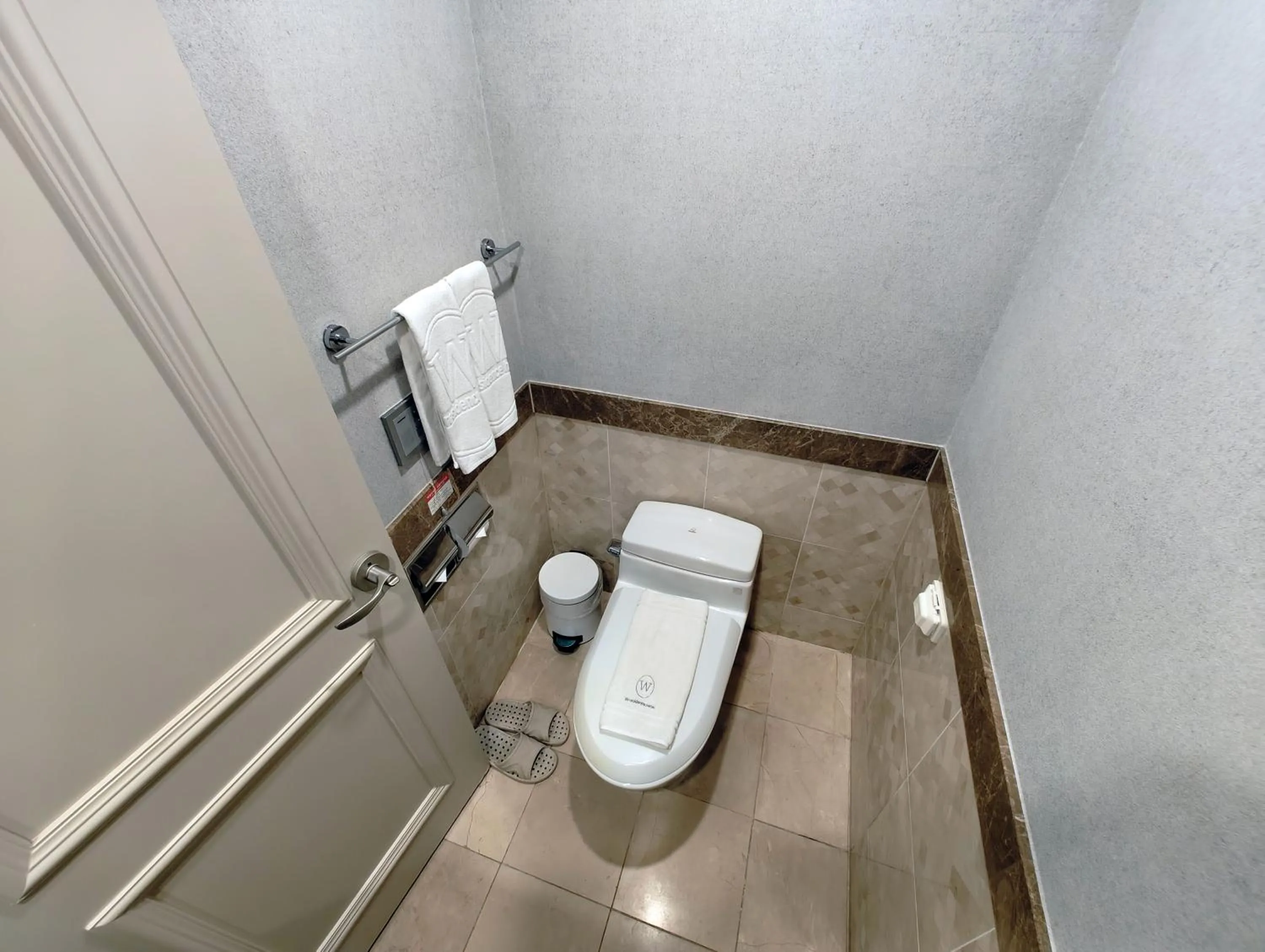 W Residence Hotel Centum City