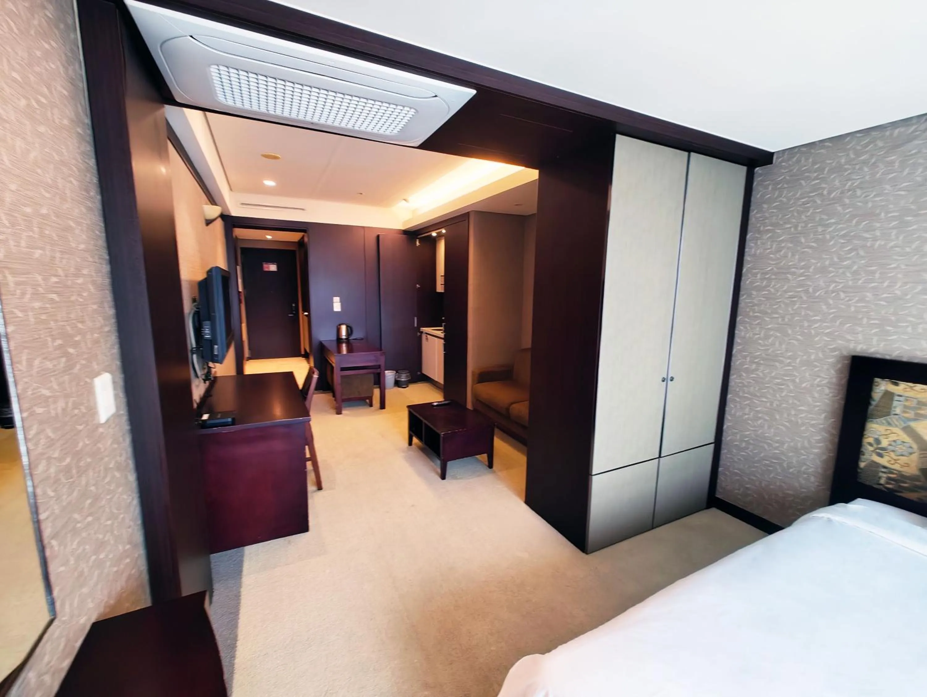 Bed in W Residence Hotel Centum City