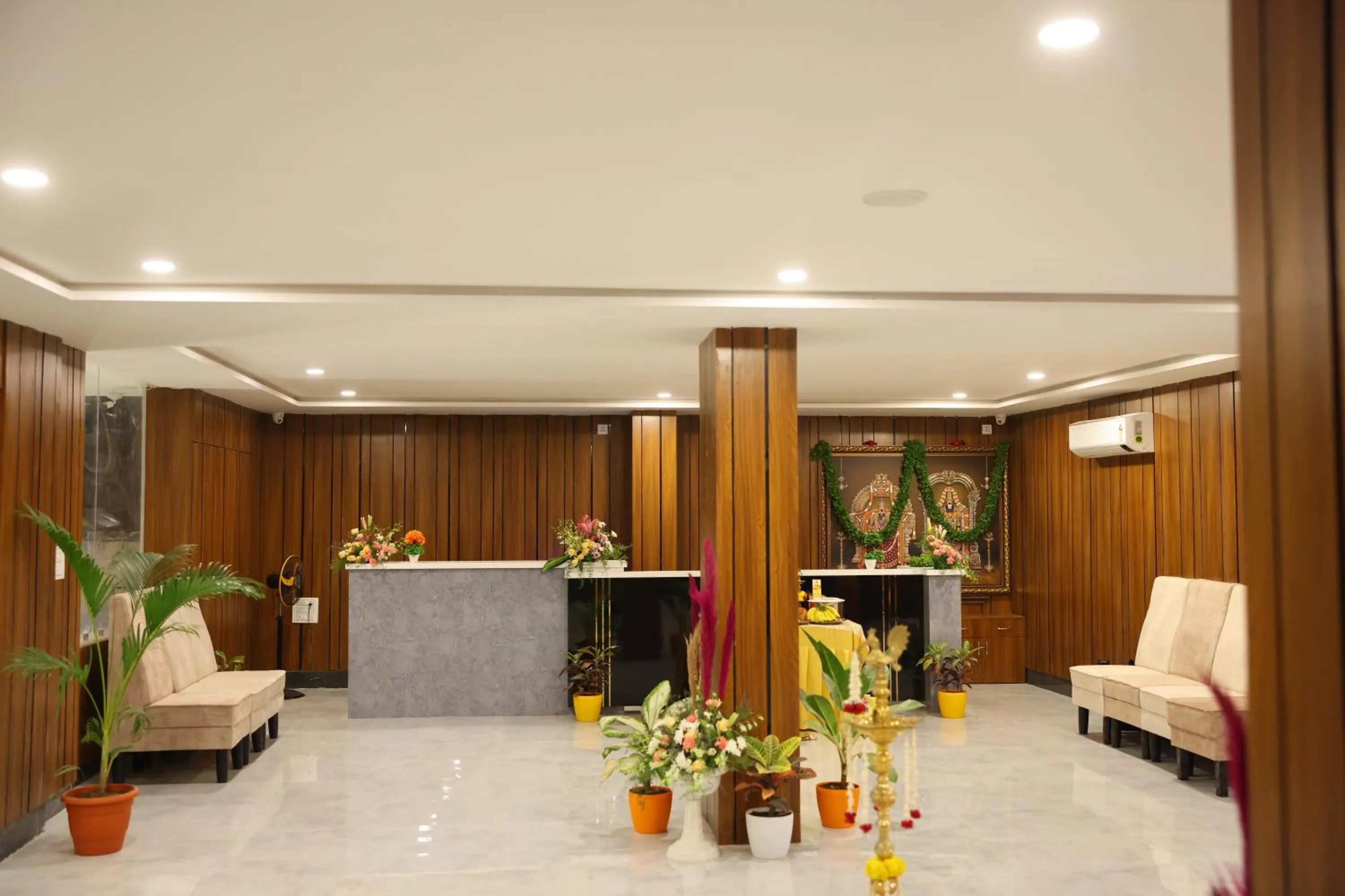 Lobby or reception in HOTEL GRAND ORCHID