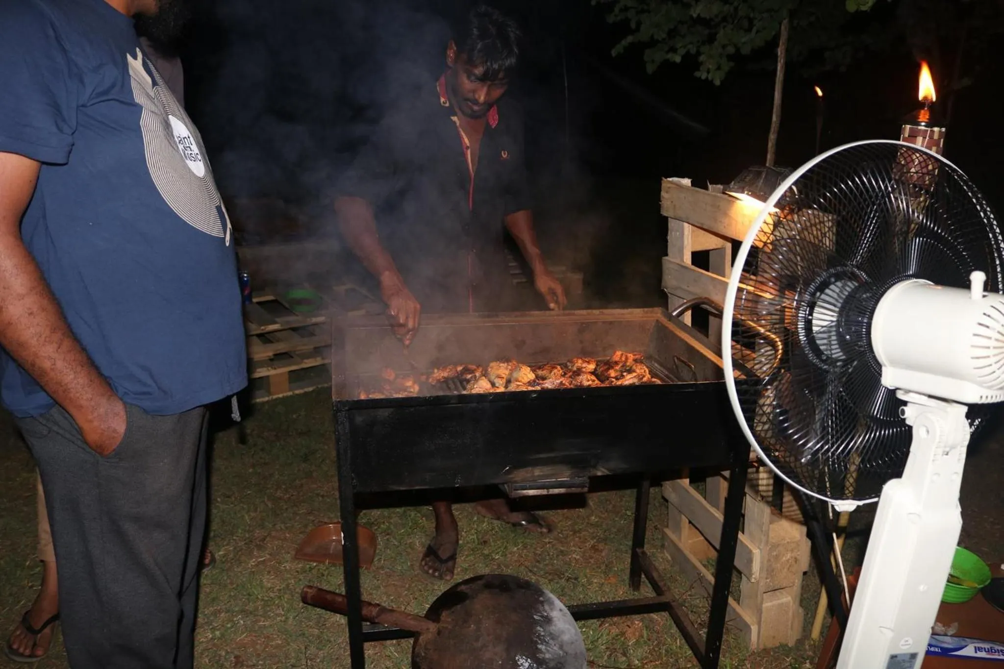 BBQ facilities in Dev's Campground