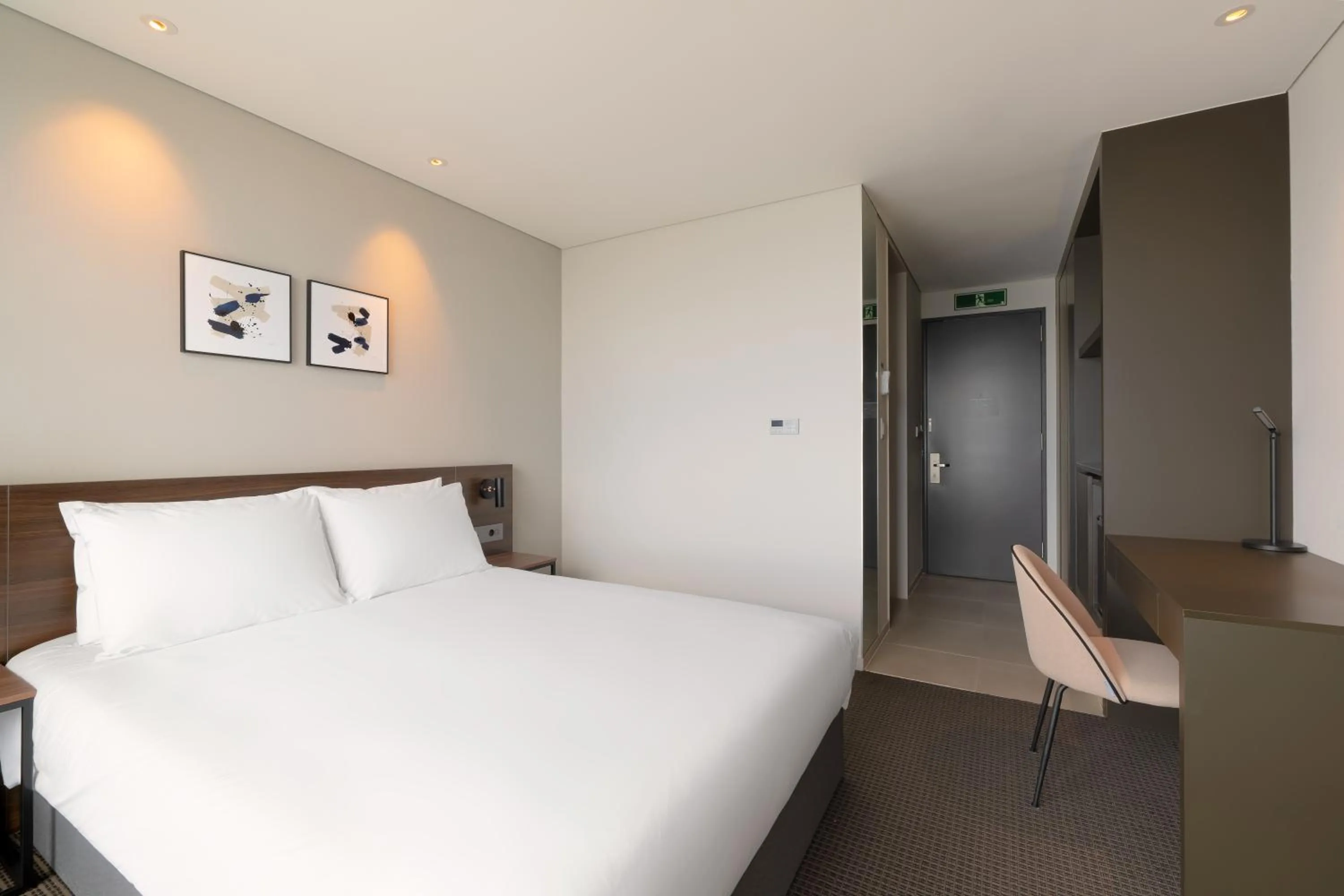 Bed in Urbanstay Busan songdo Beach