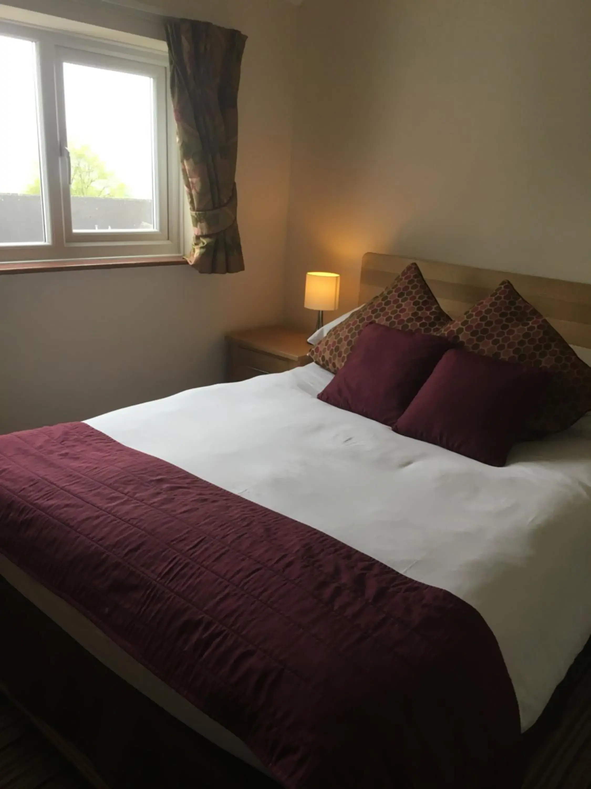 Two-Bedroom Suite in The Dog & Partridge Country Inn Two-Bedroom Suite in The Dog & Partridge Country Inn