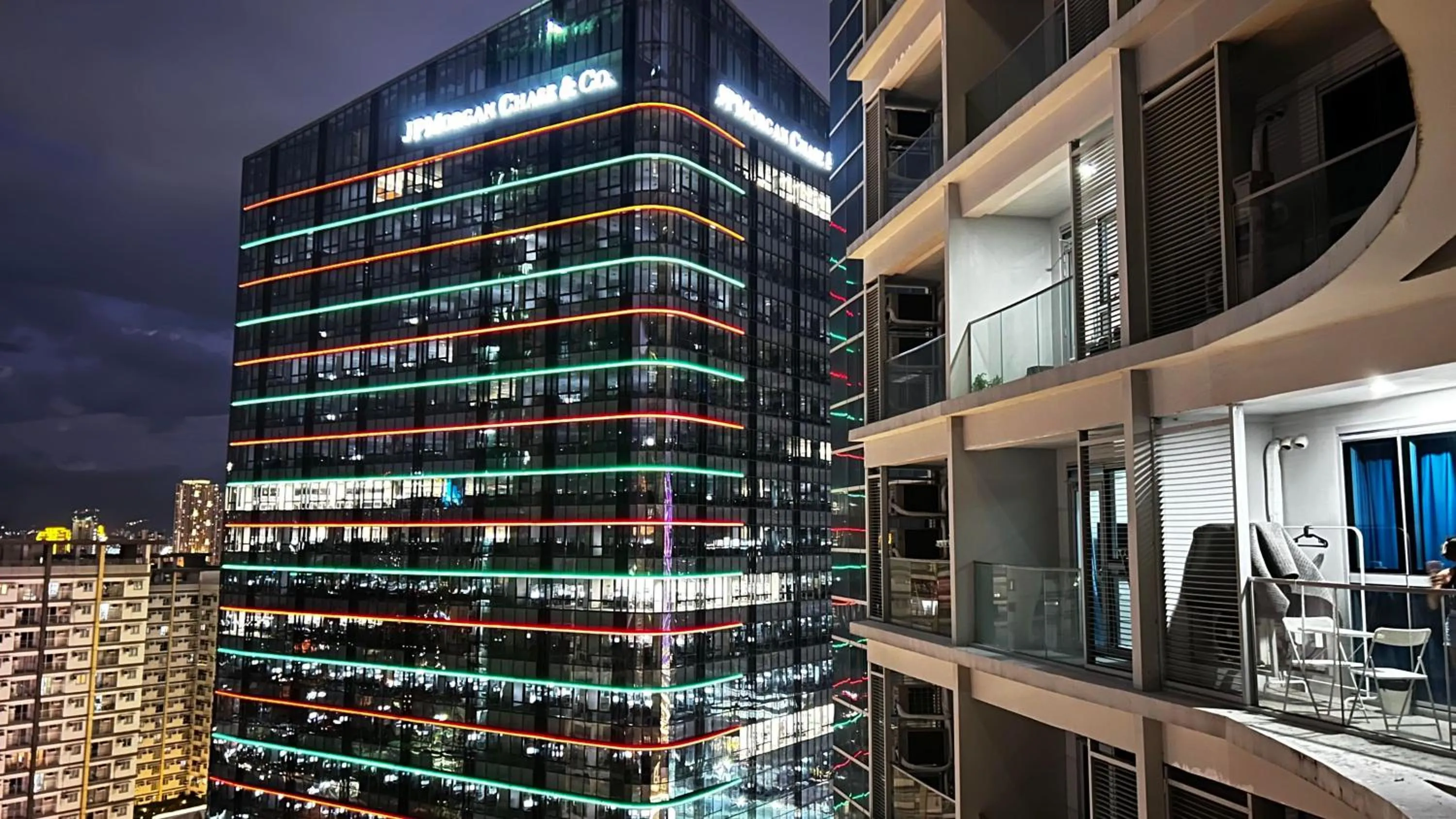 Uptown Parksuites Tower Two - BGC Taguig, Manila