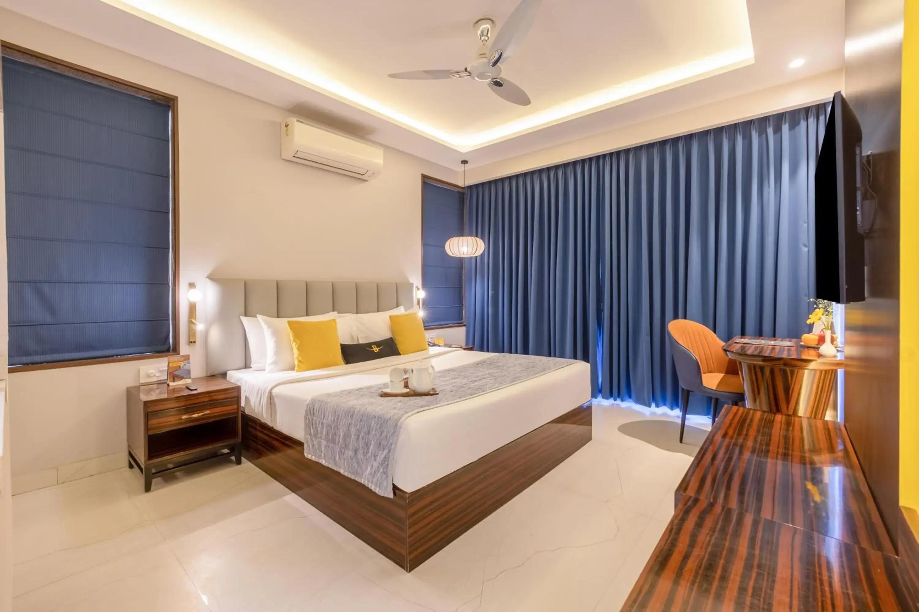Deluxe Double Room - - 10% Disc on F&B, 2 Whole Fruit and Tea/Coffee w/d Cookies (once a day) in Hotel Bawa Gurgaon Medanta Deluxe Double Room - - 10% Disc on F&B, 2 Whole Fruit and Tea/Coffee w/d Cookies (once a day) in Hotel Bawa Gurgaon Medanta