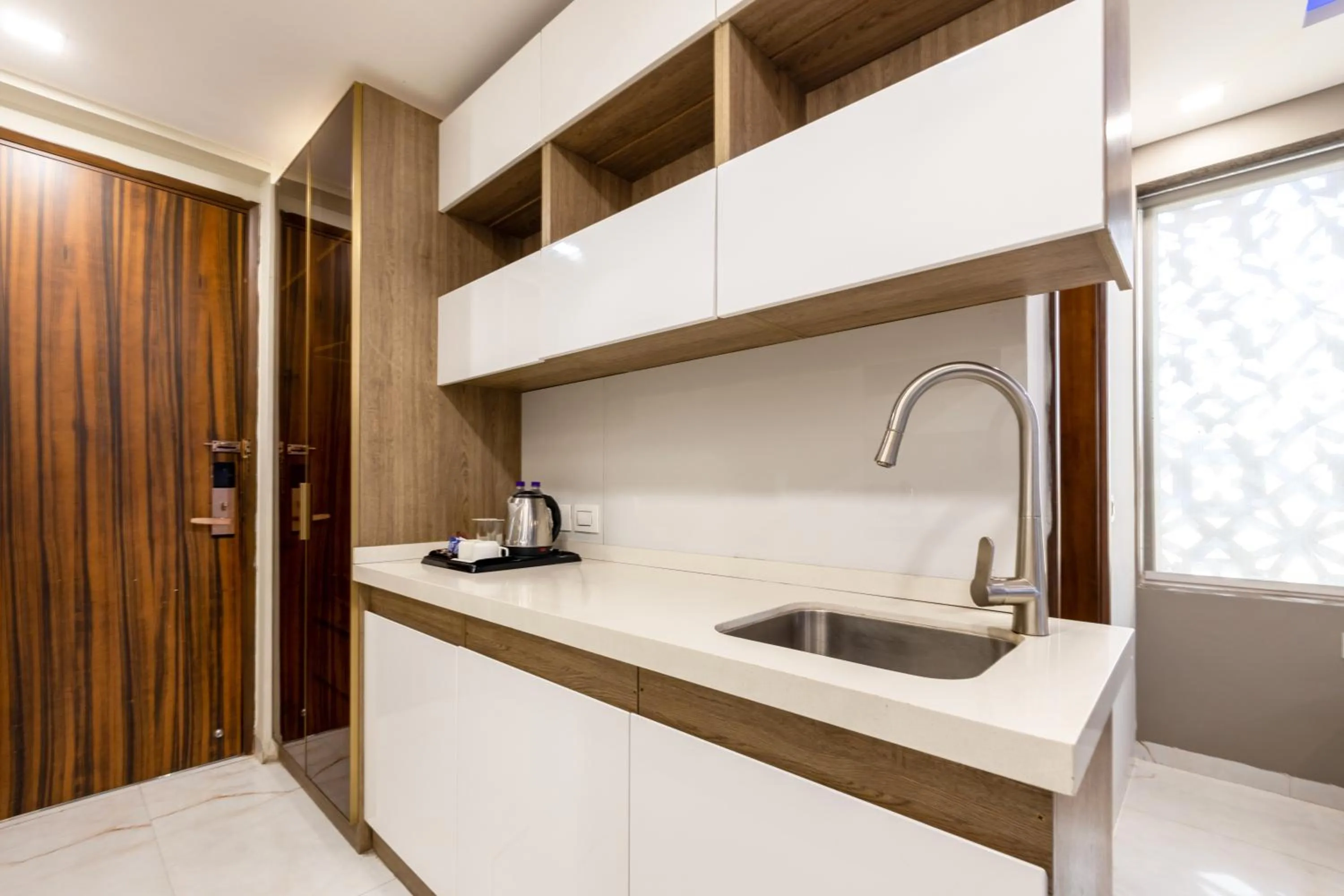 Kitchen or kitchenette in Hotel Bawa Gurgaon Medanta