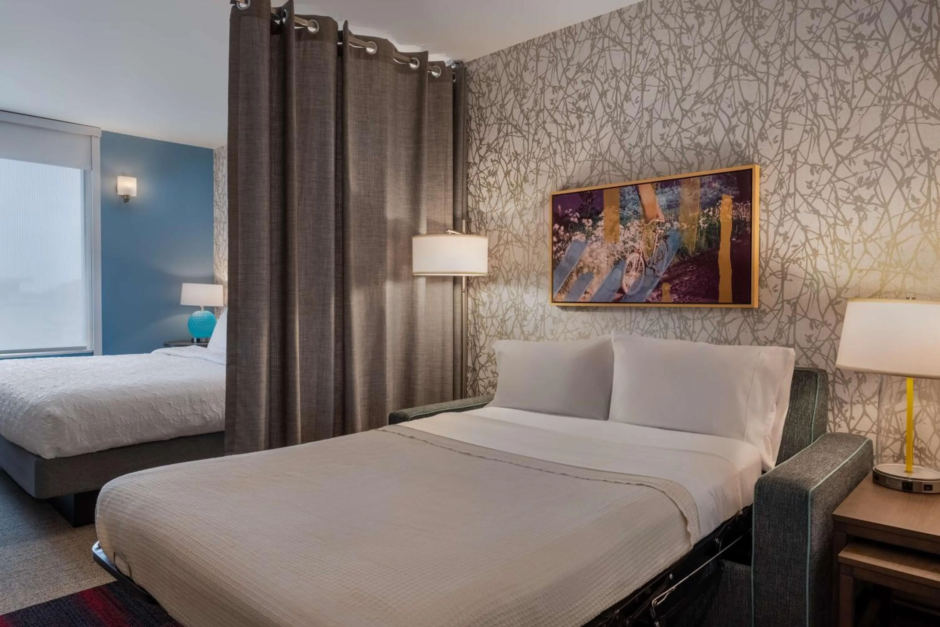 Bed in Home2 Suites By Hilton Ankeny