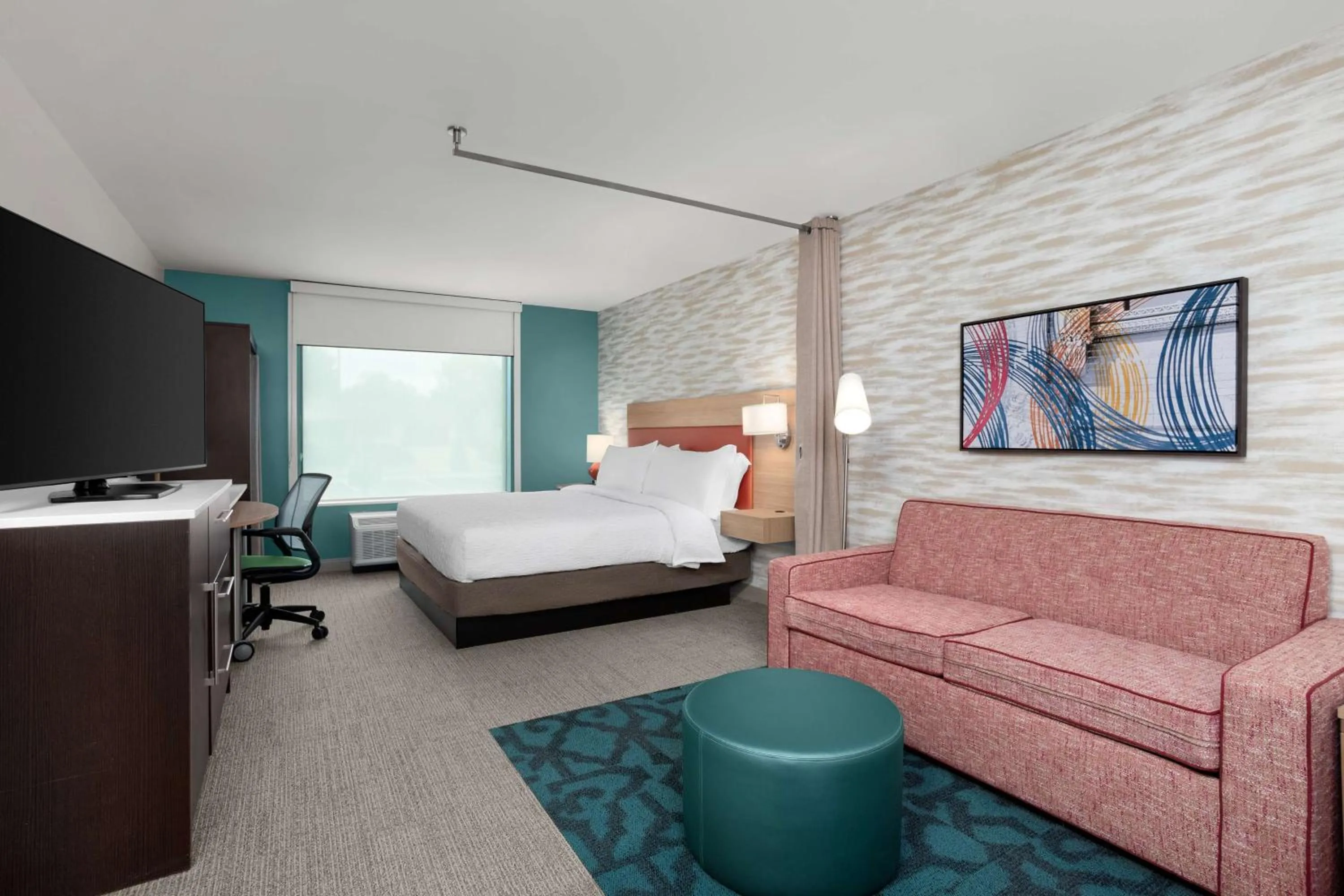 Living room, Bed in Home2 Suites By Hilton Owatonna