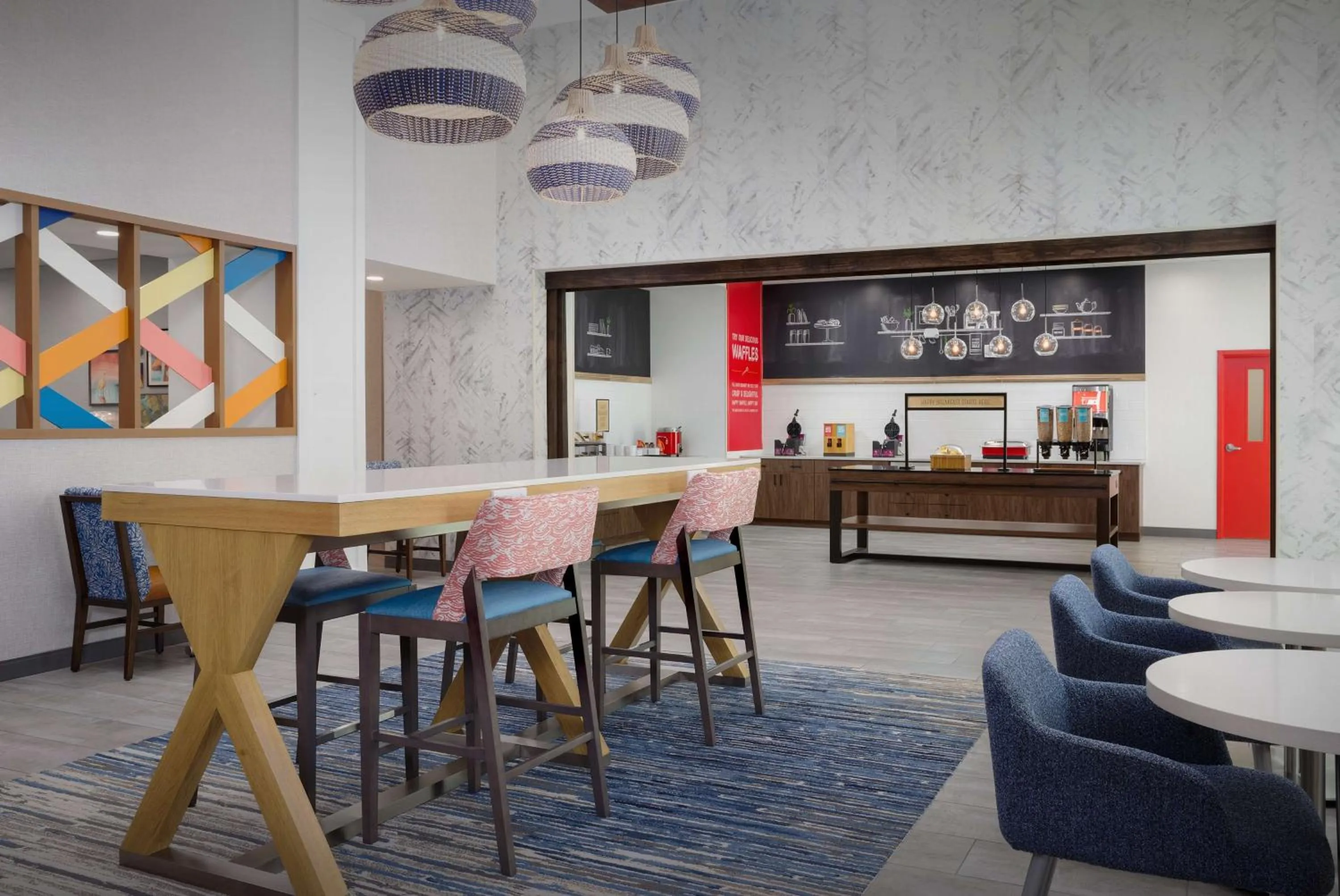 Breakfast in Hampton Inn & Suites Naples South