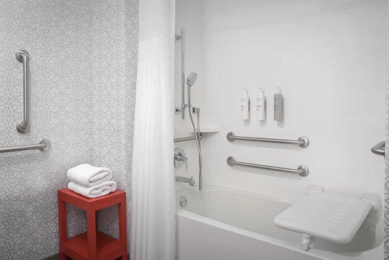 Bathroom in Hampton Inn & Suites Naples South