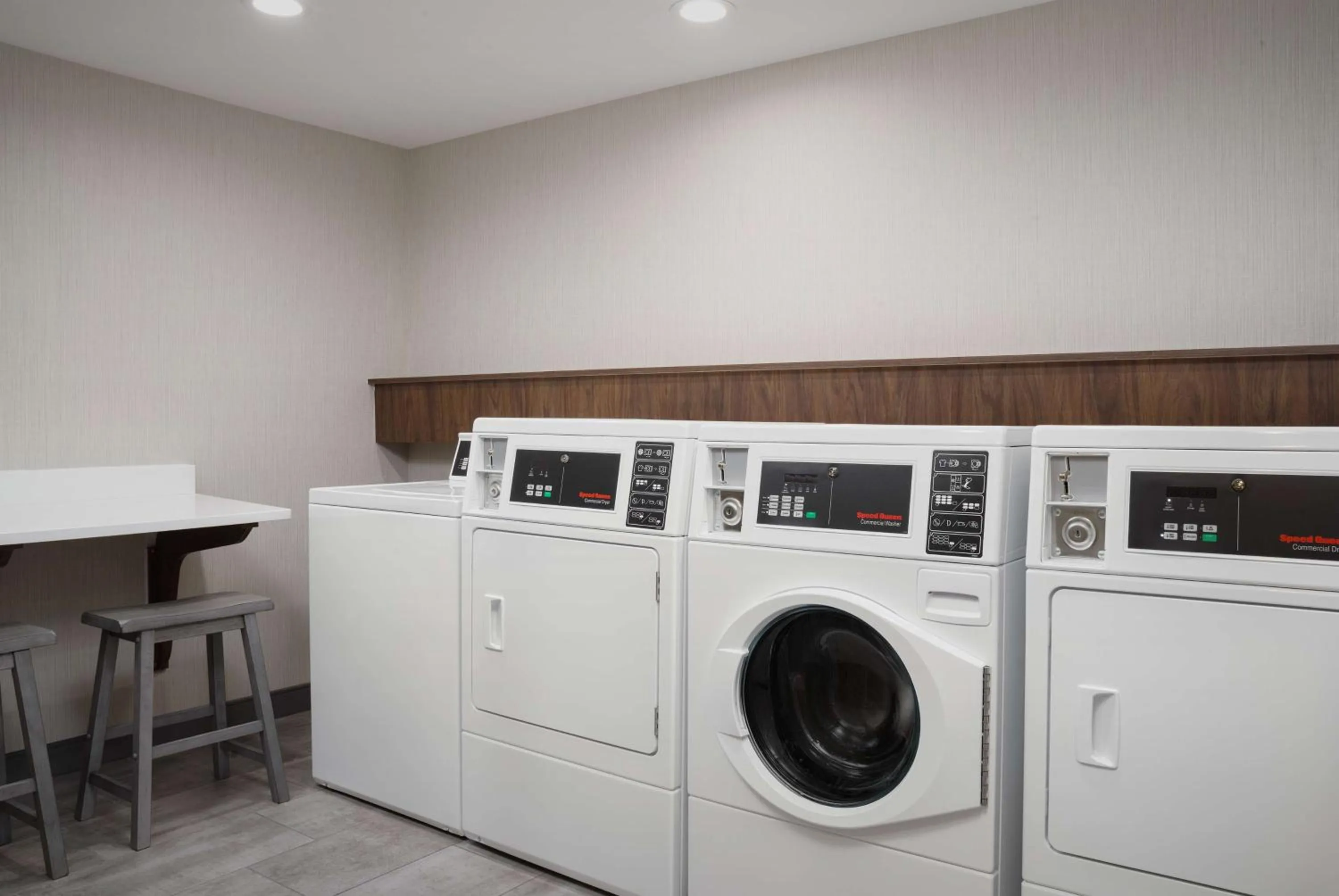 laundry in Hampton Inn & Suites Naples South