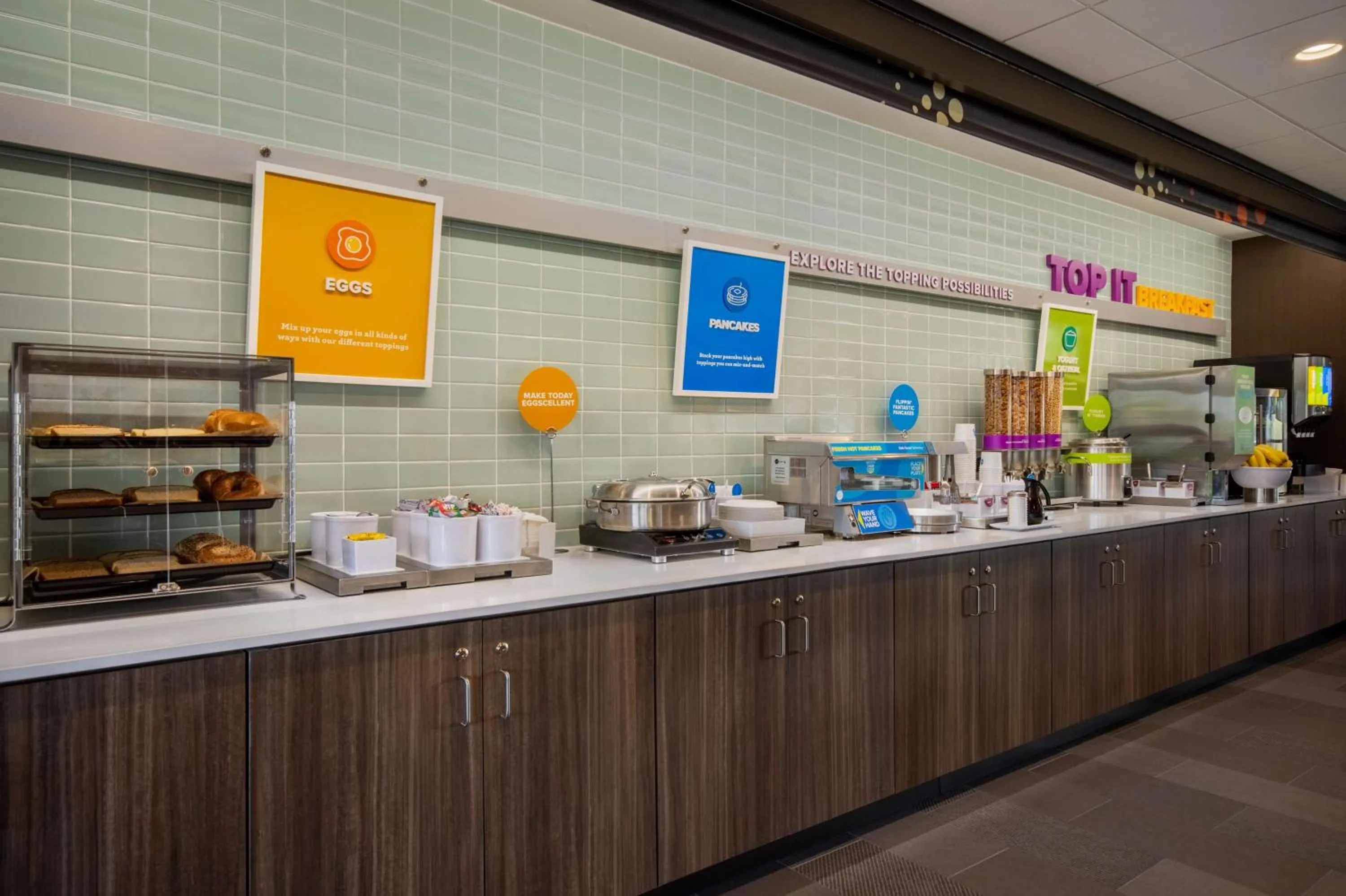 Breakfast in Tru By Hilton Merrillville