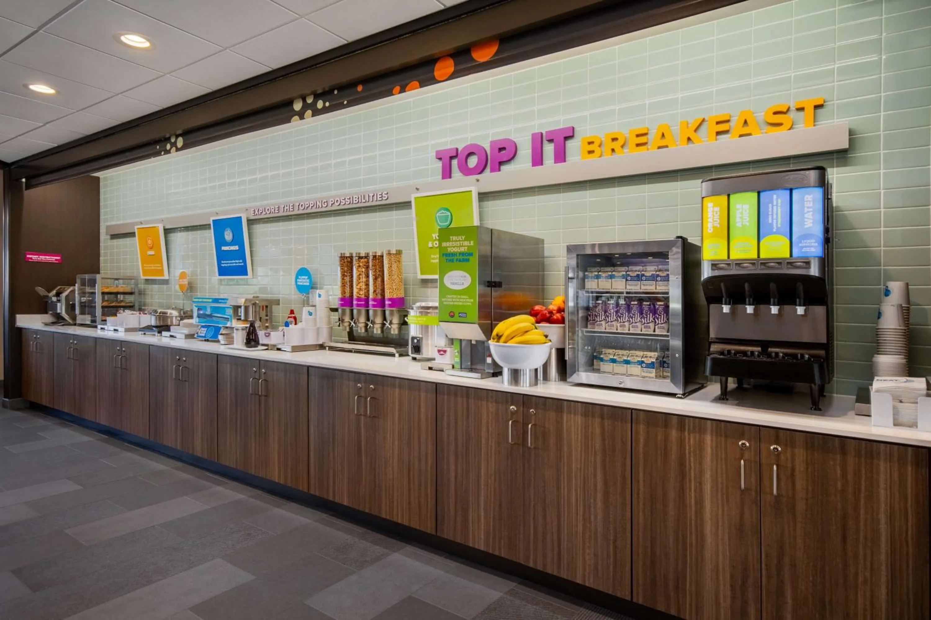 Breakfast in Tru By Hilton Merrillville