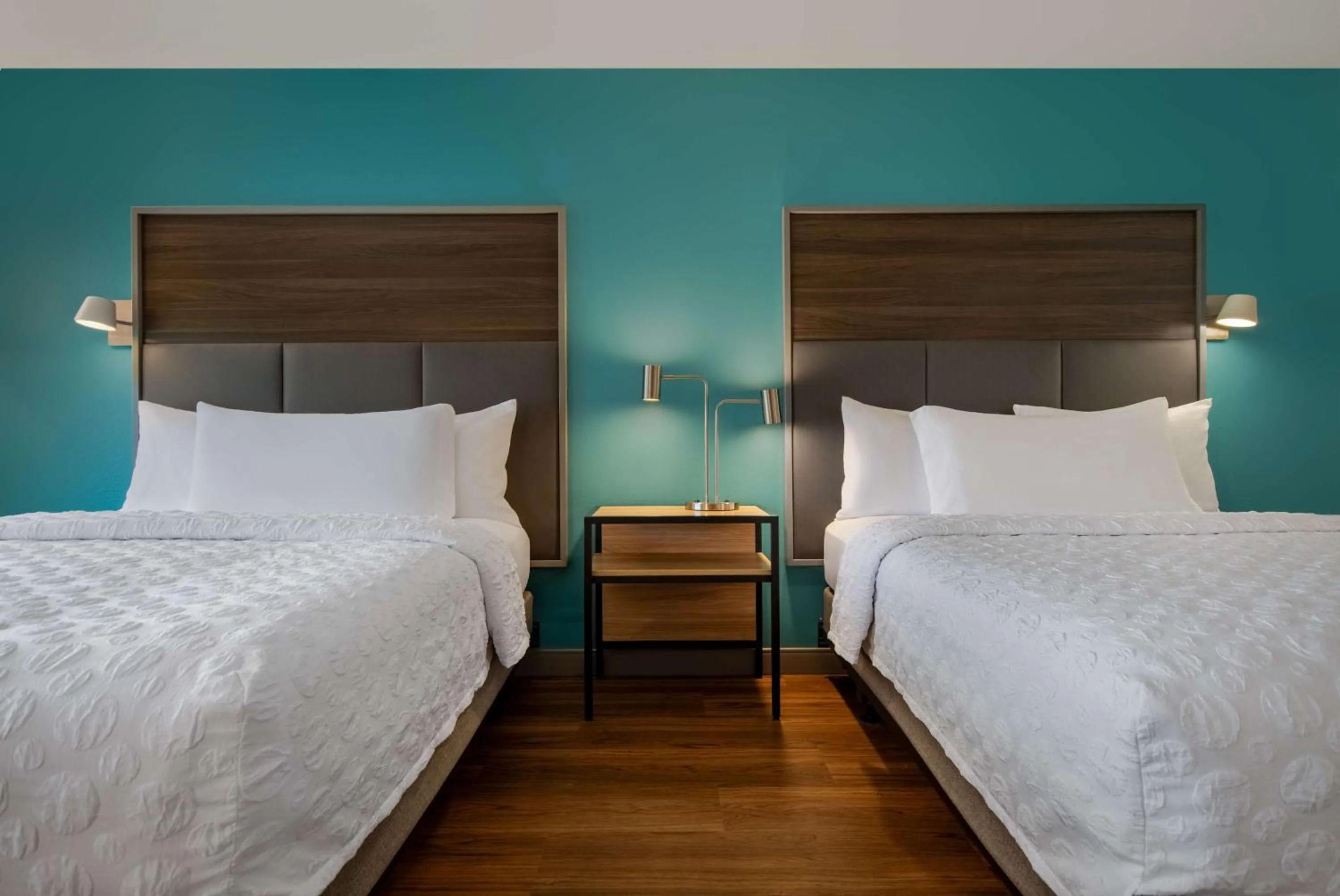 Bed in Tru By Hilton Merrillville