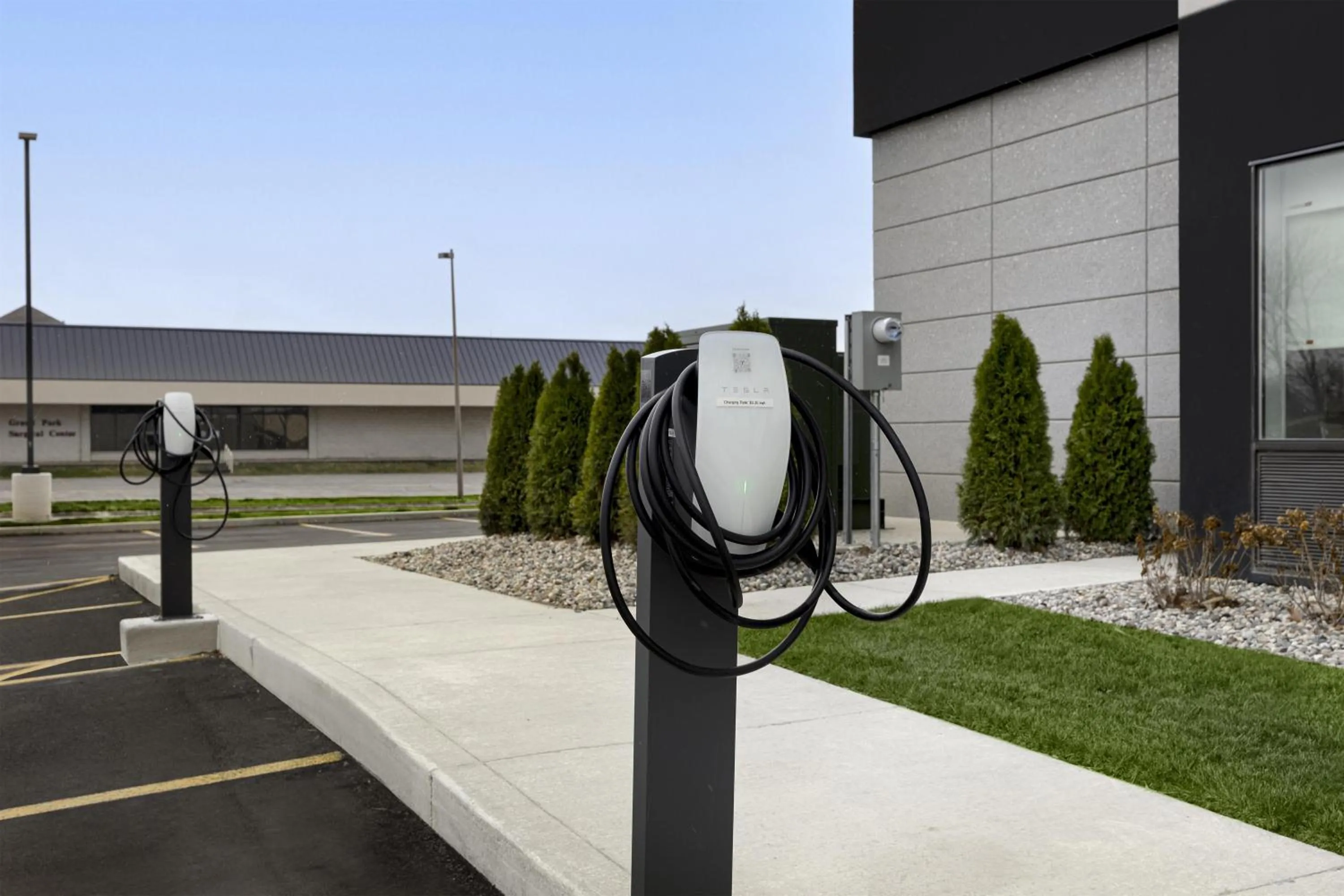 Property building in Tru By Hilton Merrillville