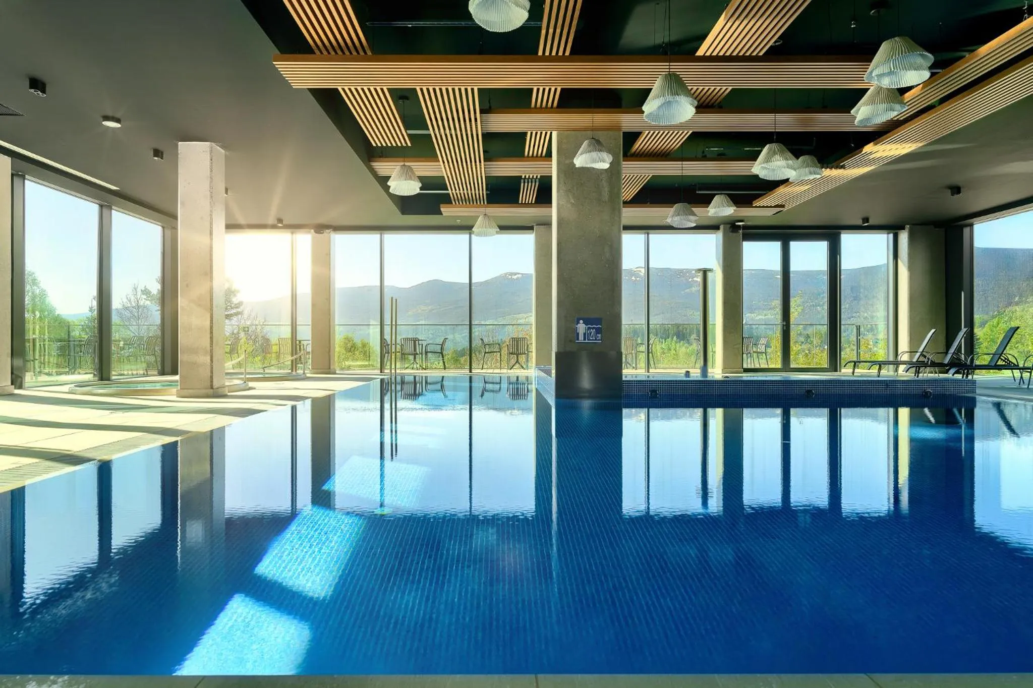 Swimming pool in Happy Valley Resort Szklarska Poręba