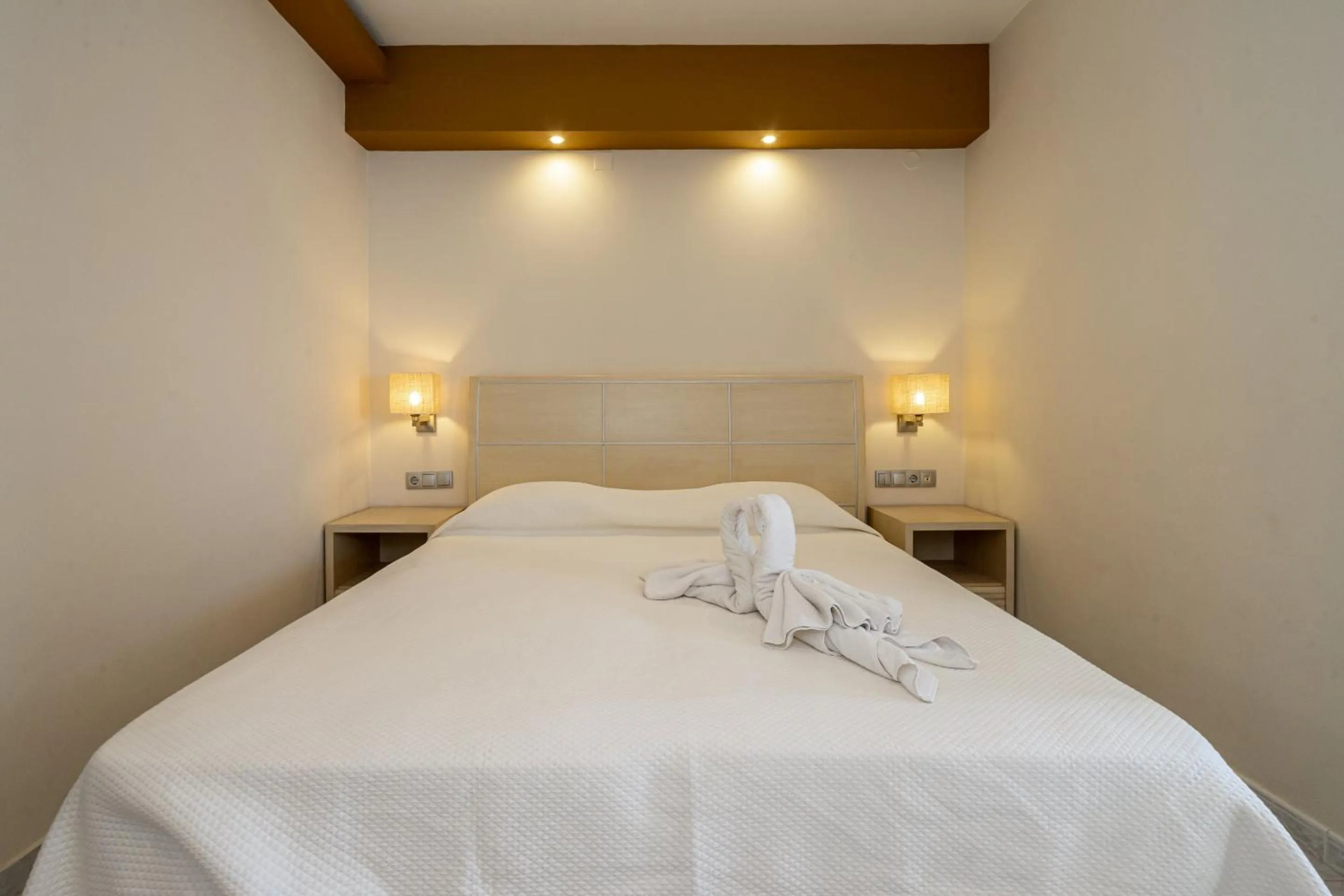 Bedroom in Kamari Beach