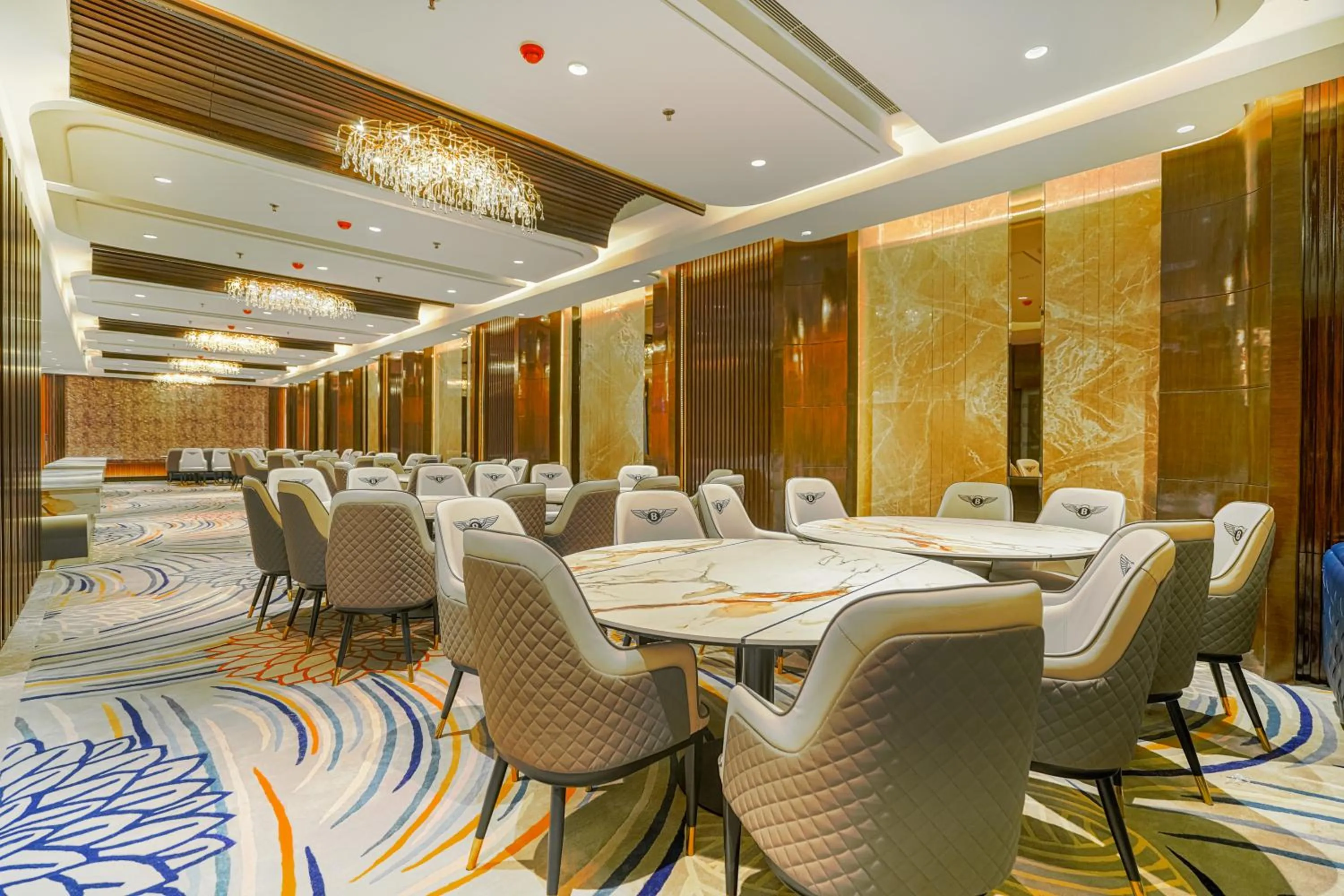 Banquet/Function facilities in Hotel Levelup Signature