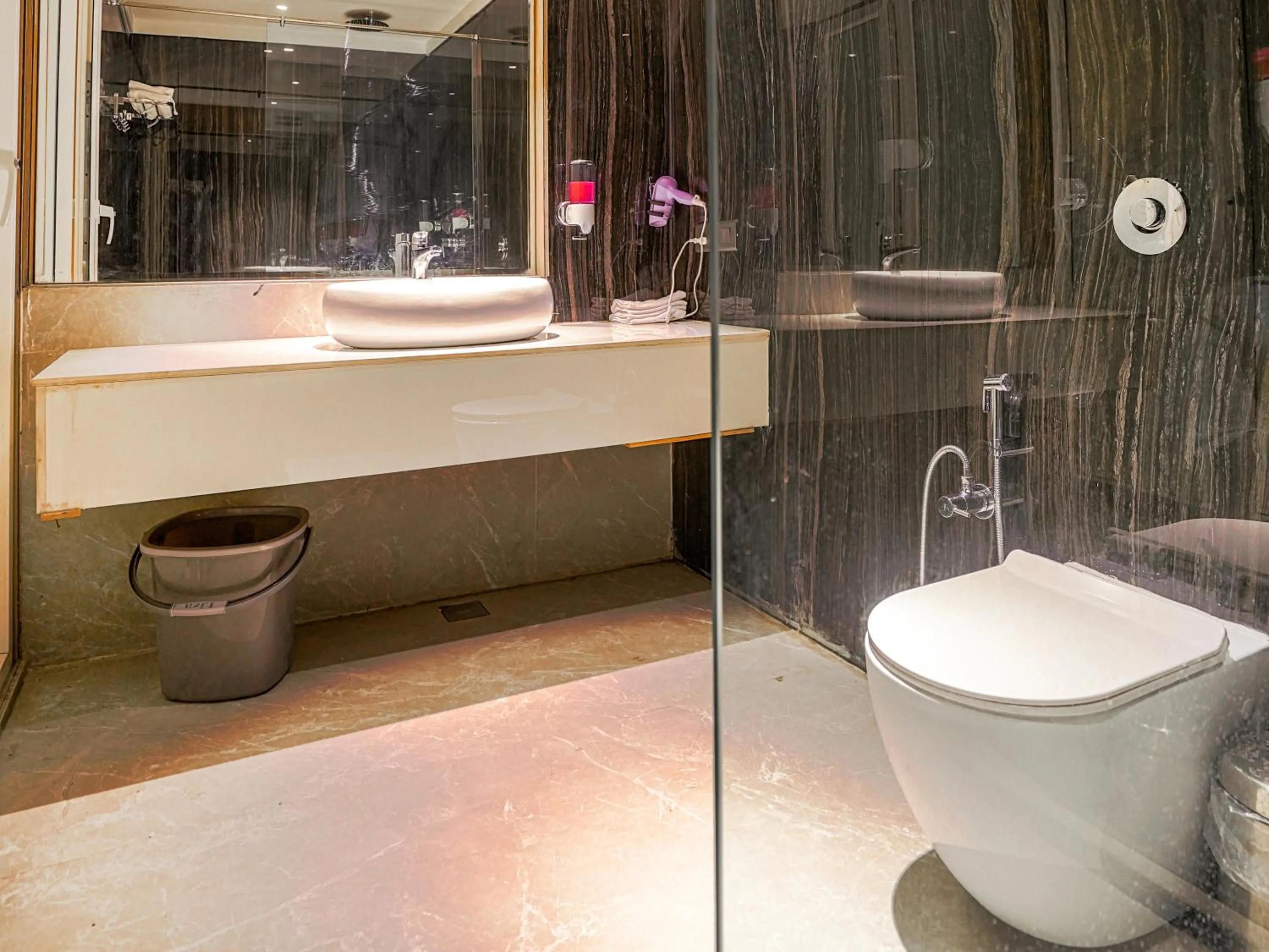 Shower in Hotel Levelup Signature