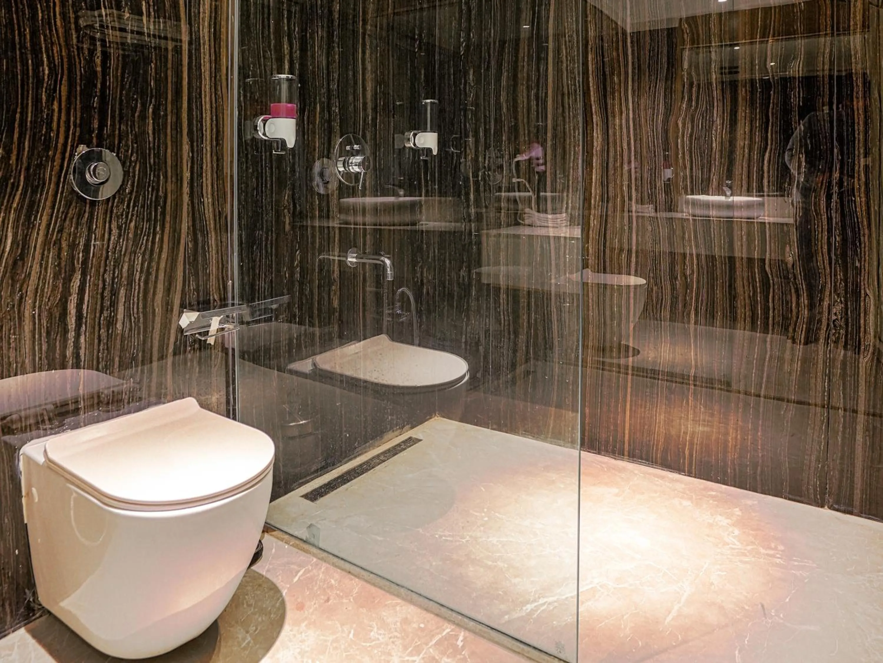 Shower in Hotel Levelup Signature