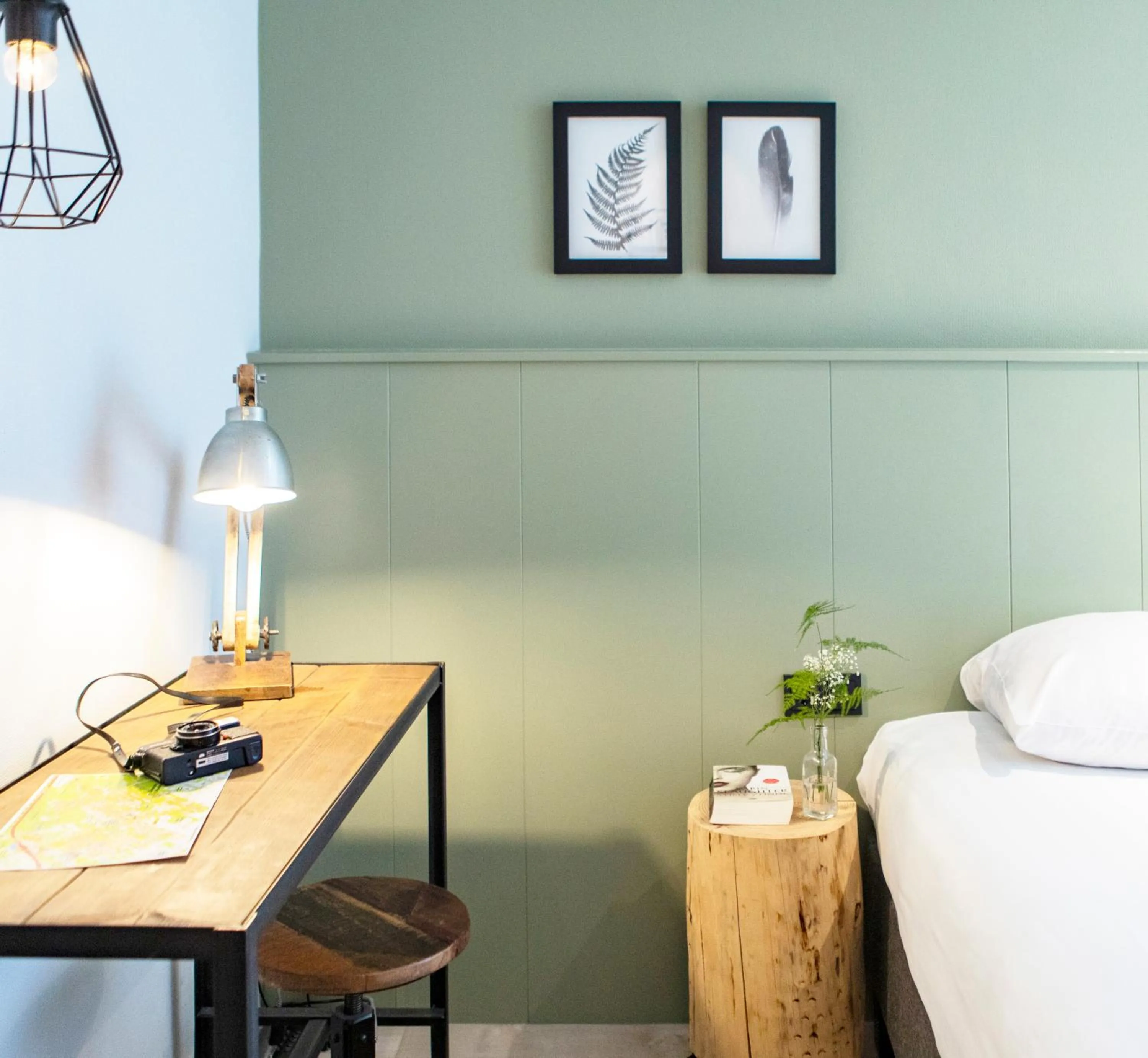 Photo of the whole room, Bed in Buitenplaats de Bergse Bossen