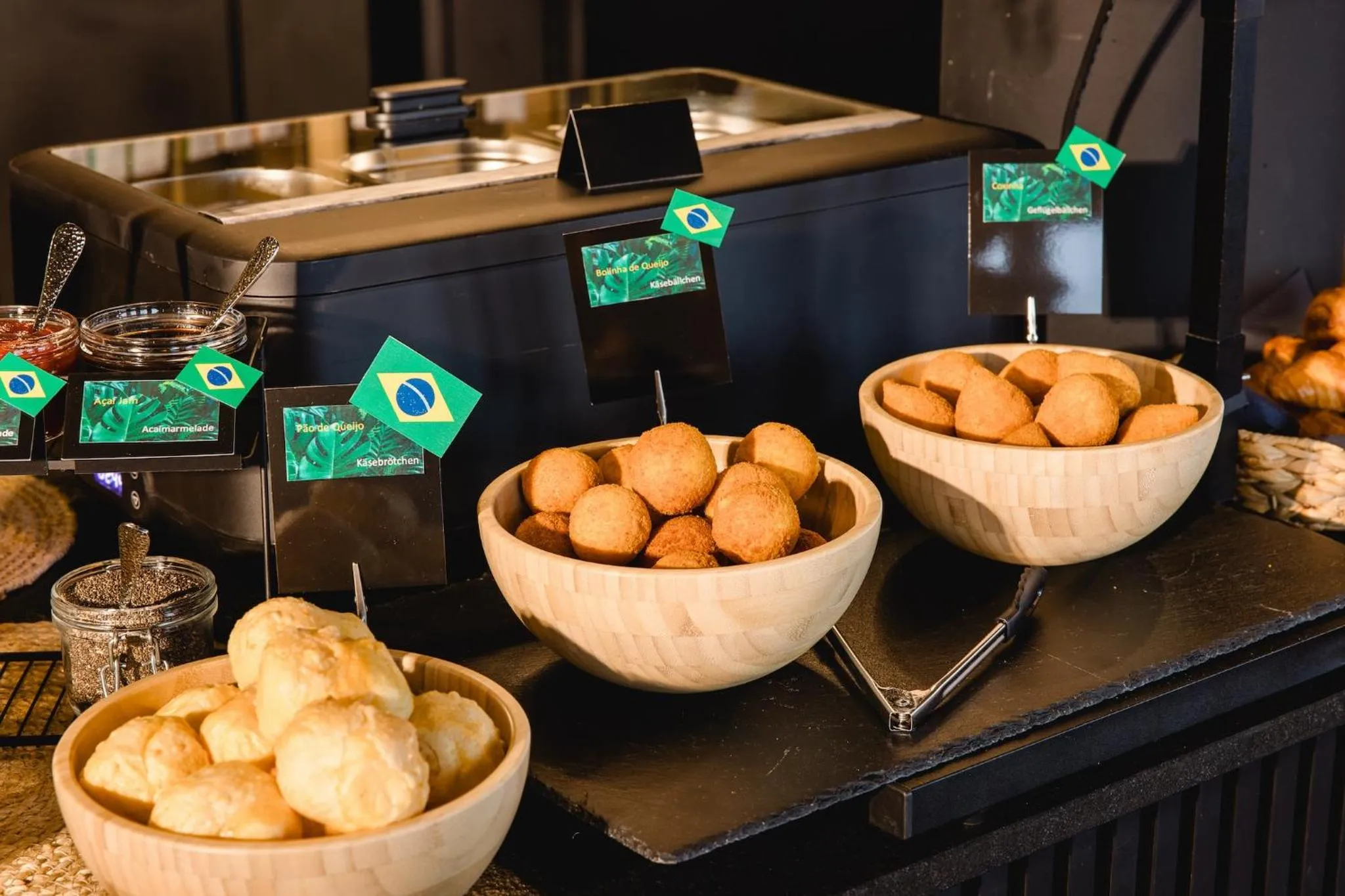 Buffet breakfast in Rioca Frankfurt Posto 7