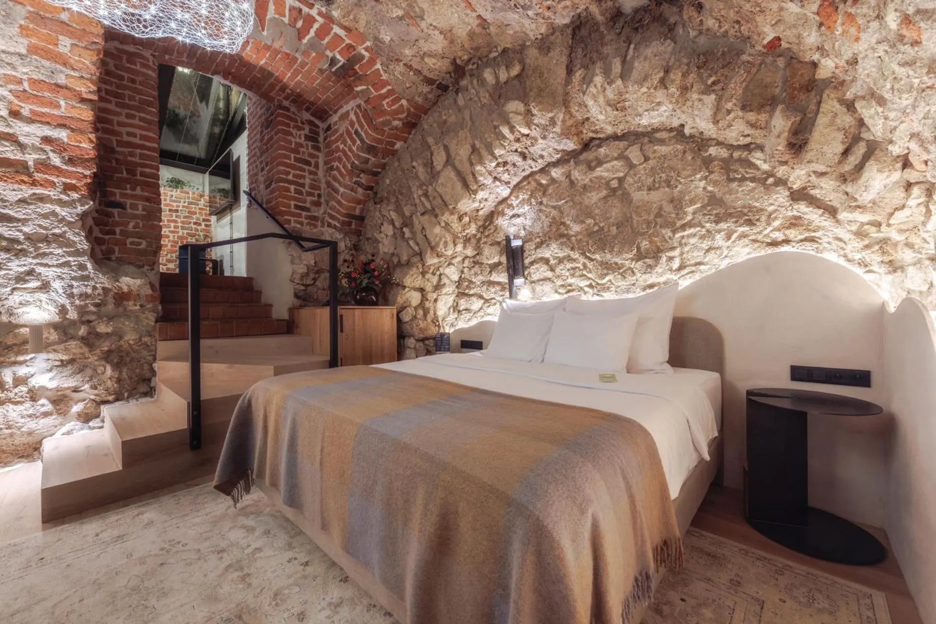 Bed in Nomadic Urban Premium Suites