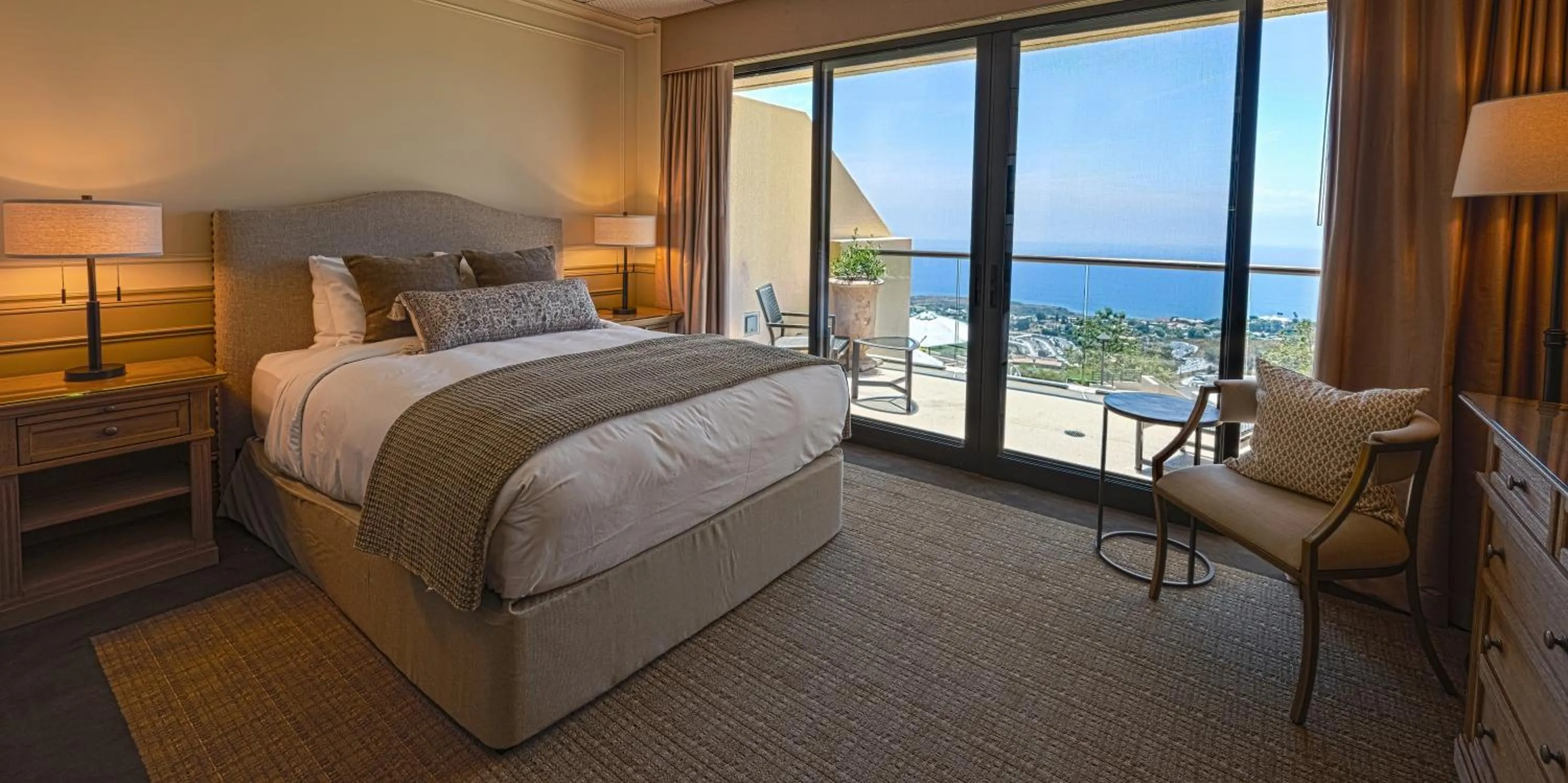Bedroom, Bed in Villa Graziadio Executive Center at Pepperdine University