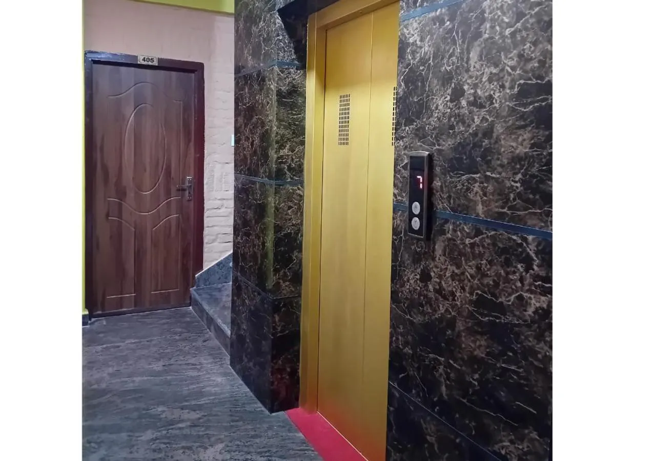 elevator in Hotel Astro