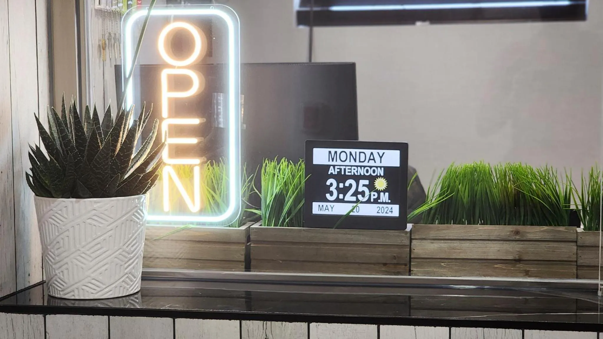 Property building in Hotel Fuego Bronx YANKEE STADIUM