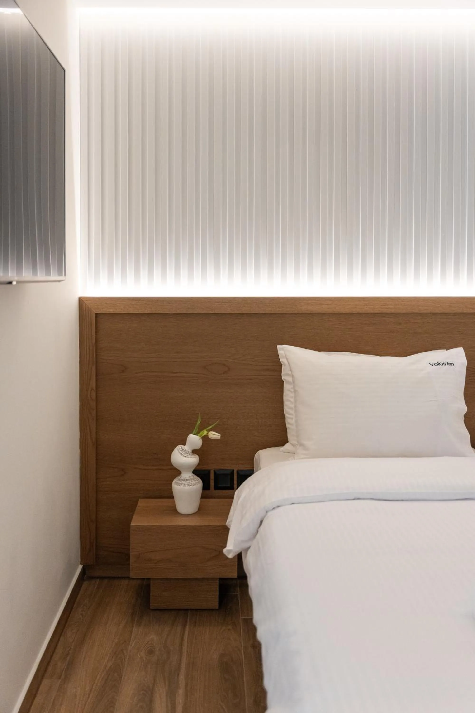 Bed in Volos Inn Hotel