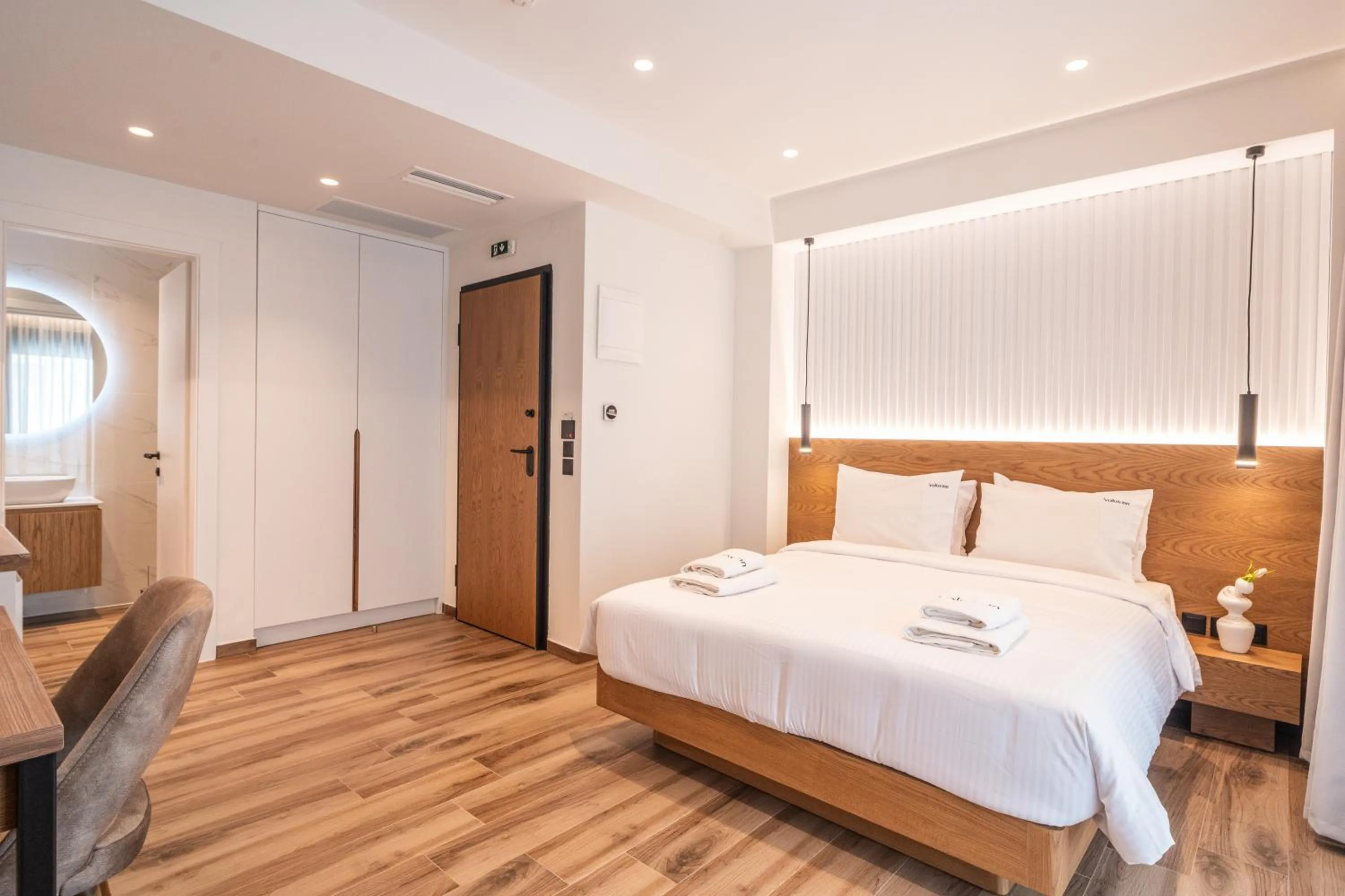 Bed in Volos Inn Hotel