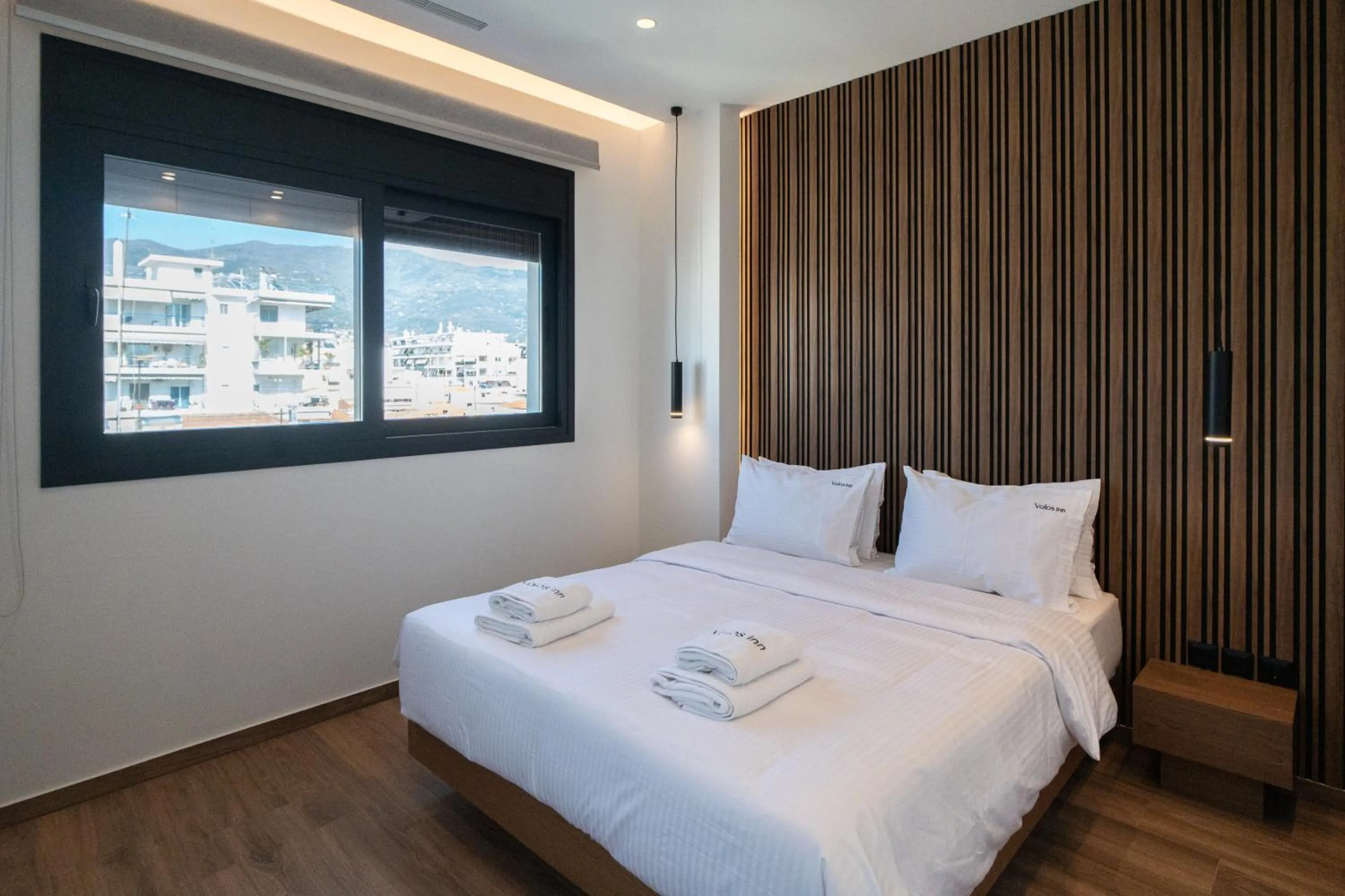 Bed in Volos Inn Hotel