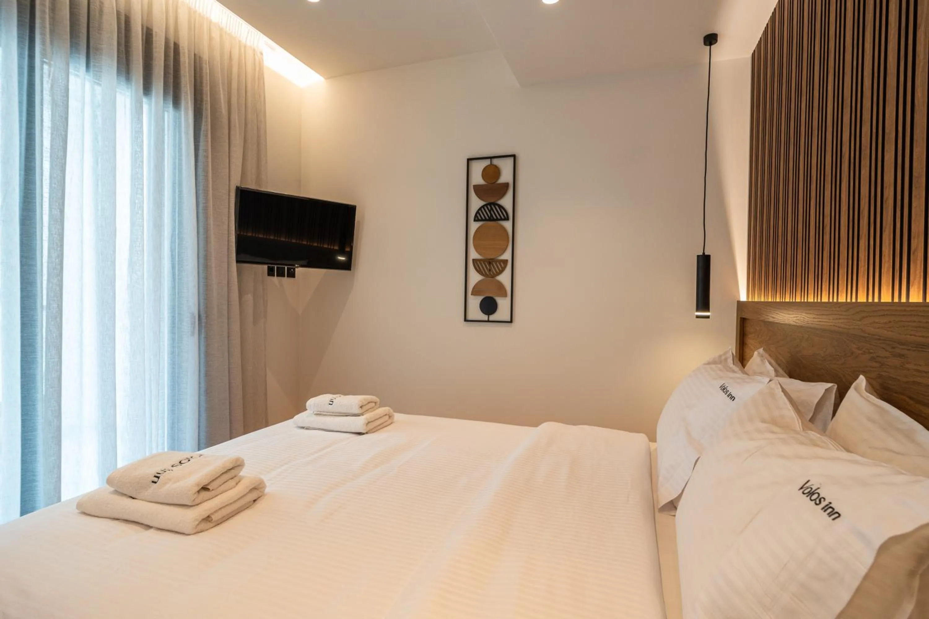 Bed in Volos Inn Hotel