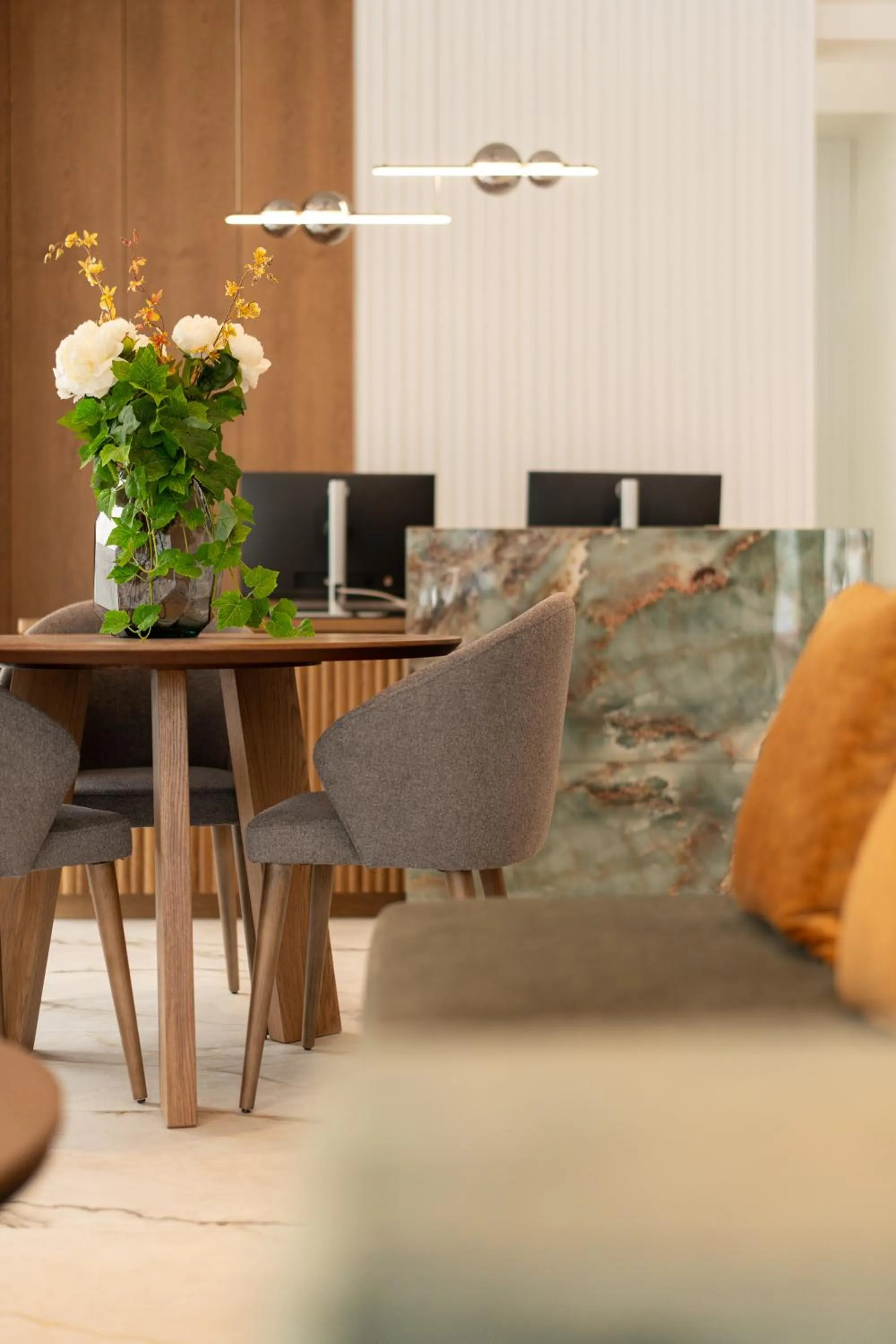 Restaurant/places to eat in Volos Inn Hotel