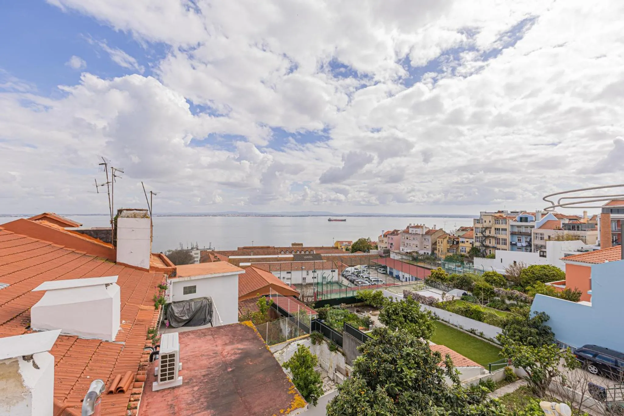 Day in Barbadinhos Apartments in Lisbon Historic Neighborhood