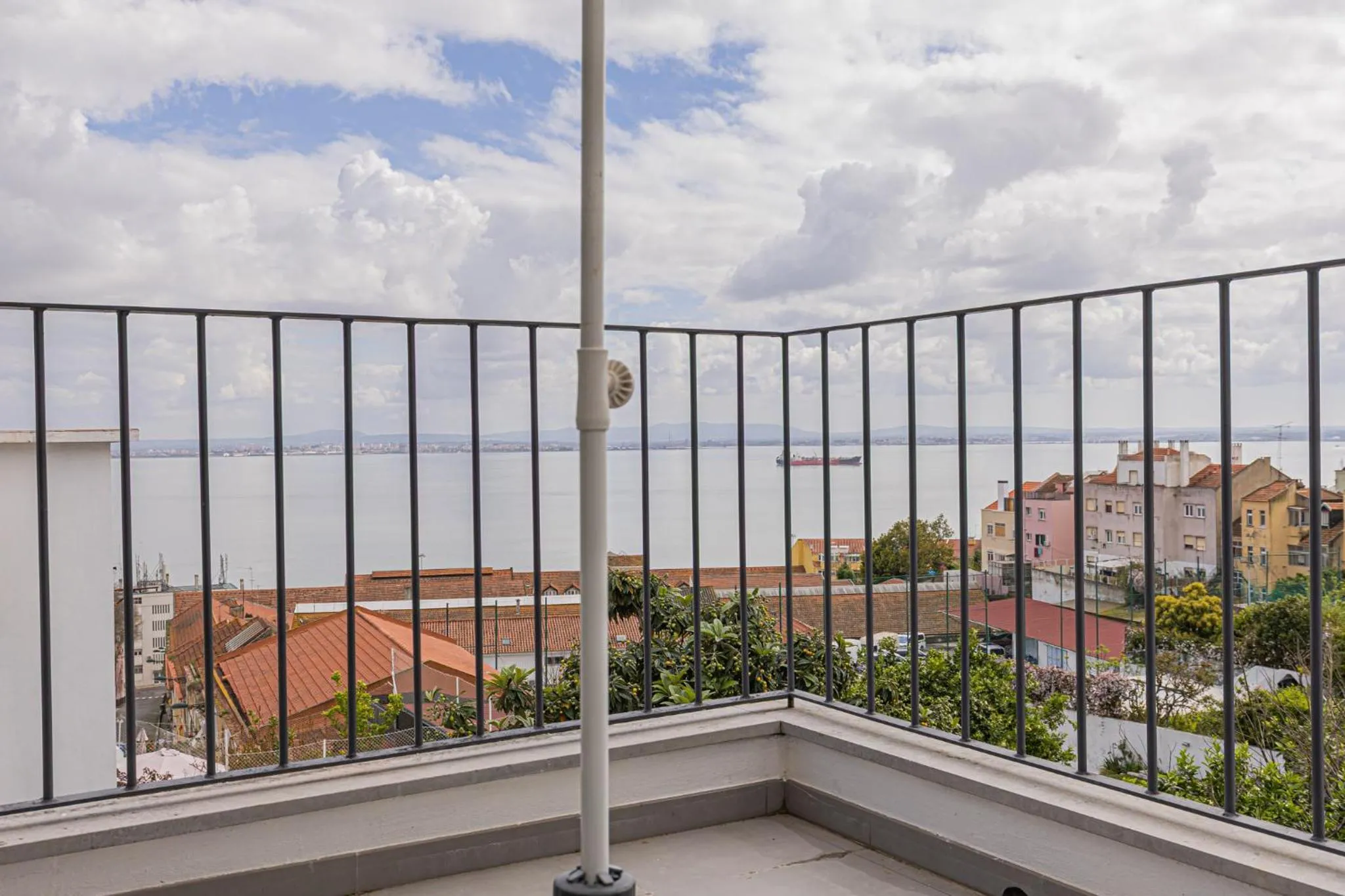 Day in Barbadinhos Apartments in Lisbon Historic Neighborhood