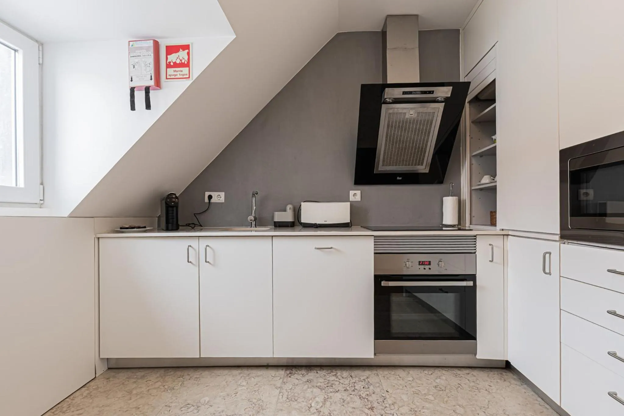 Kitchen or kitchenette in Barbadinhos Apartments in Lisbon Historic Neighborhood