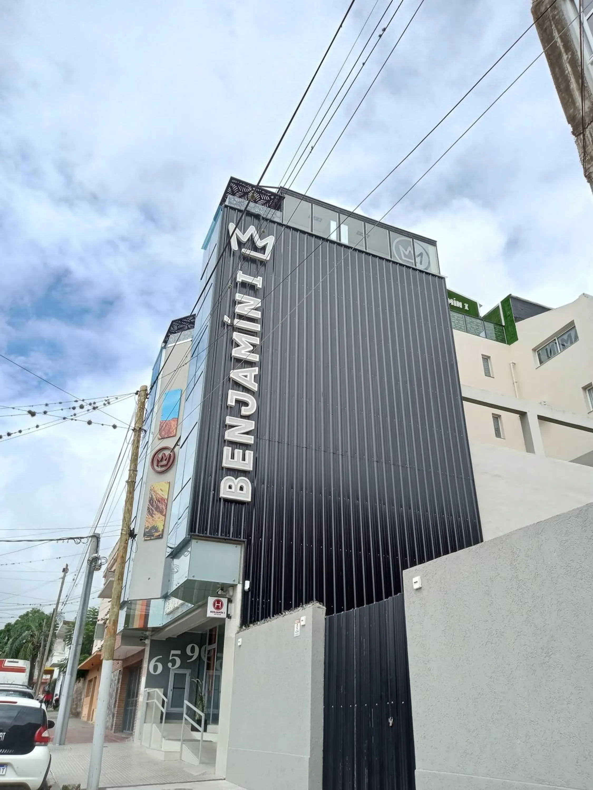 Property building in Benjamín I