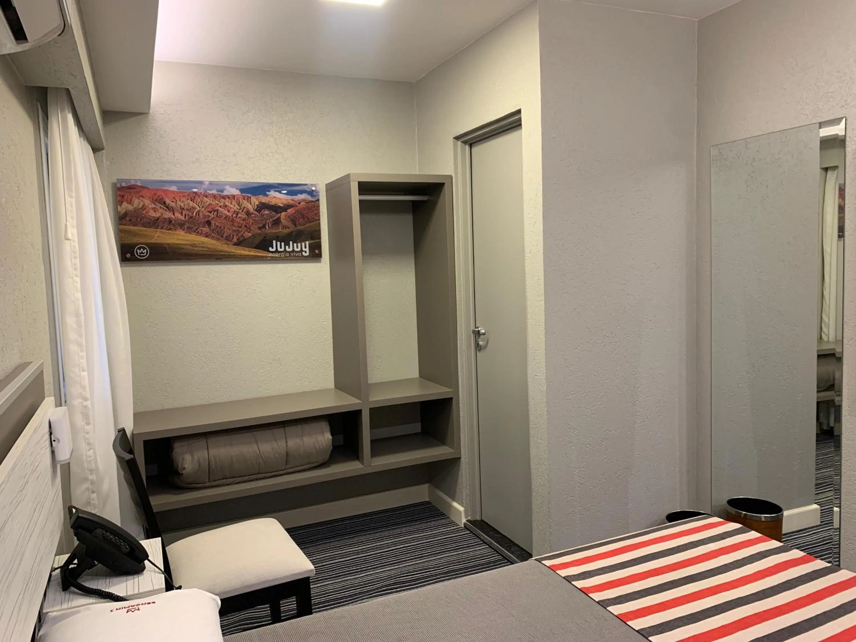 Photo of the whole room, Bed in Benjamín I