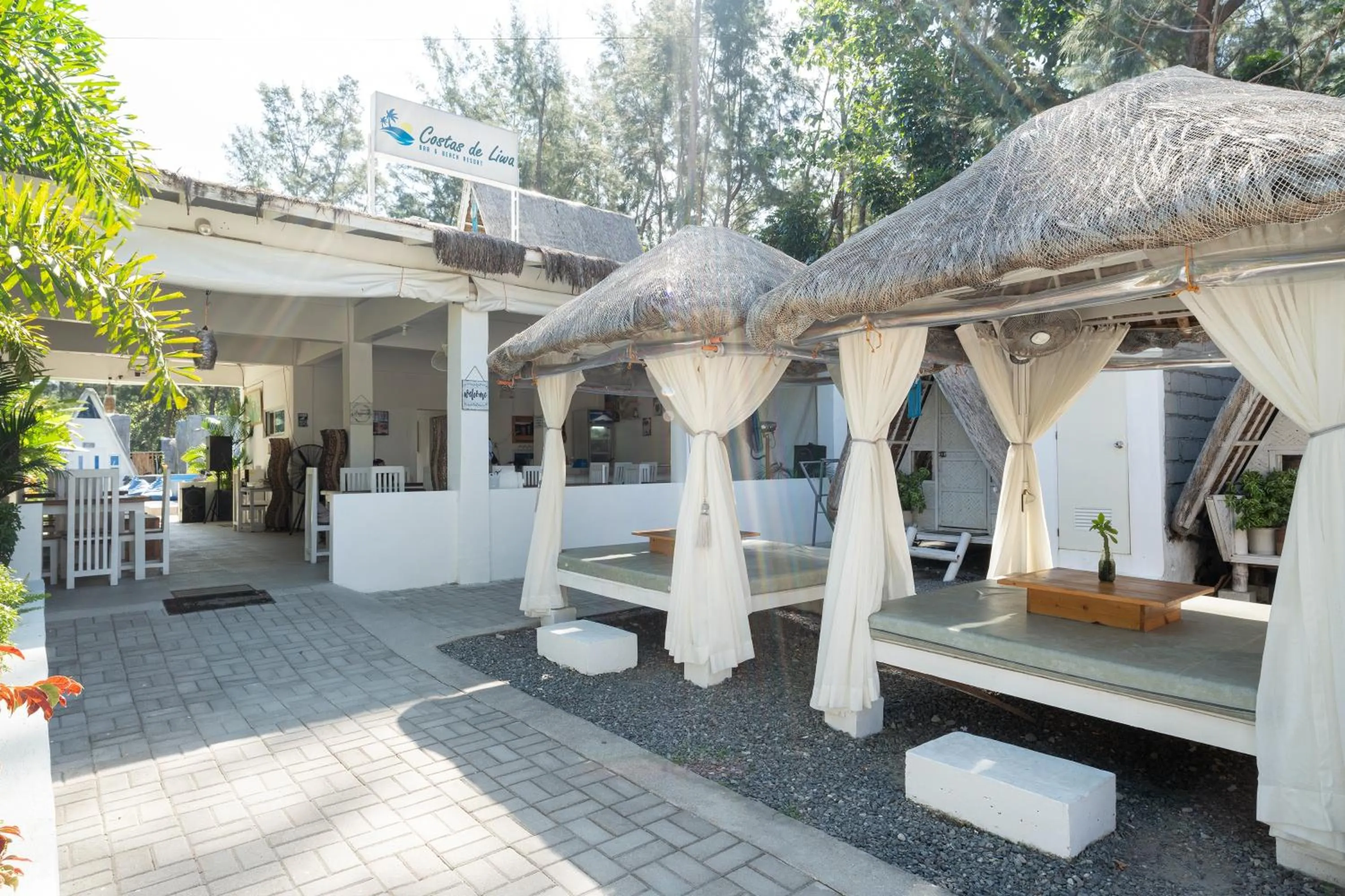 Lobby or reception in Costas De Liwa Bar & Beach Resort