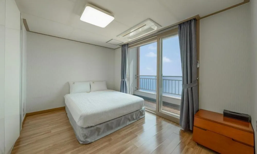 Bed in Mud Beach Hotel