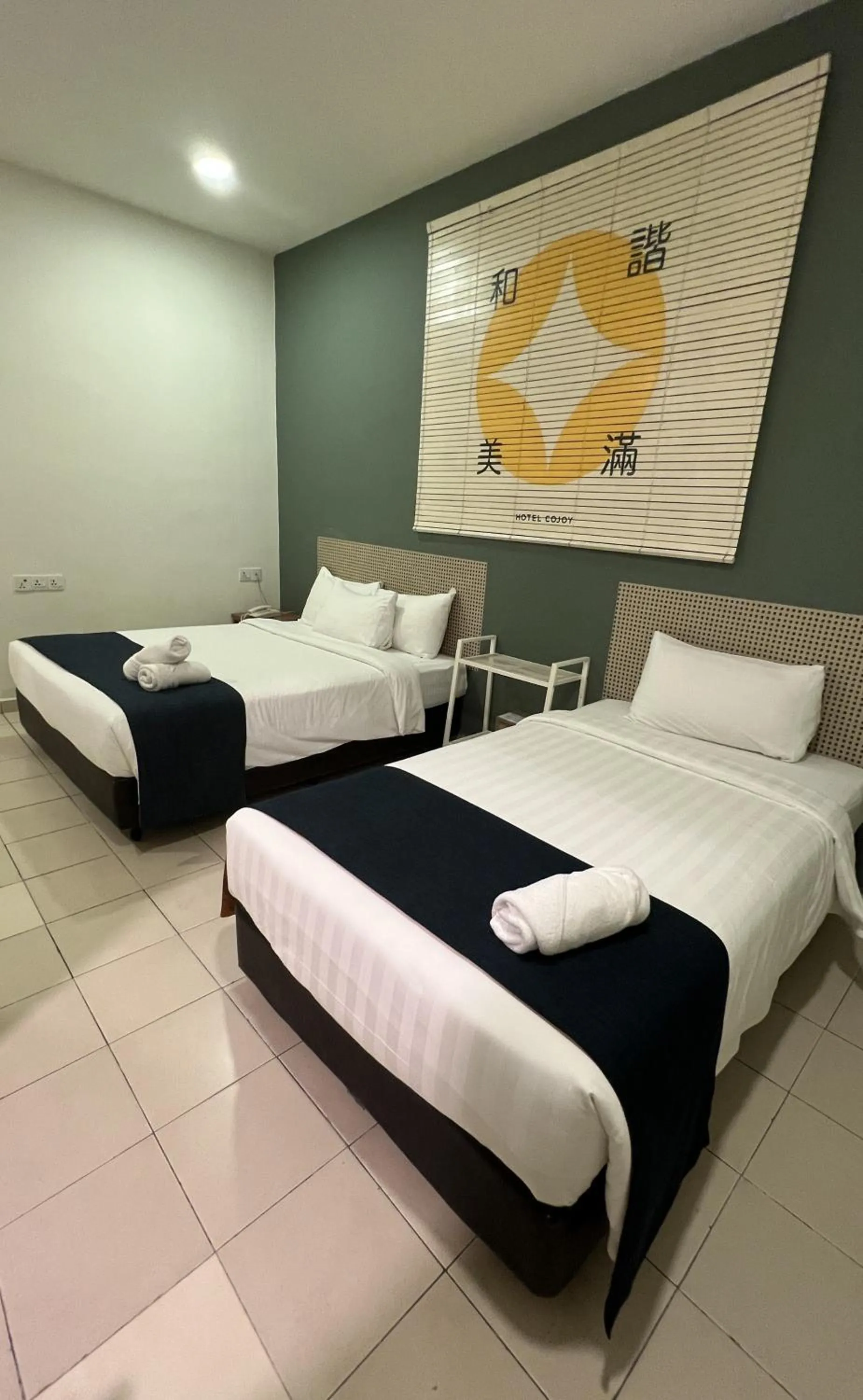 Bedroom, Bed in Cojoy Hotel @ Chinatown