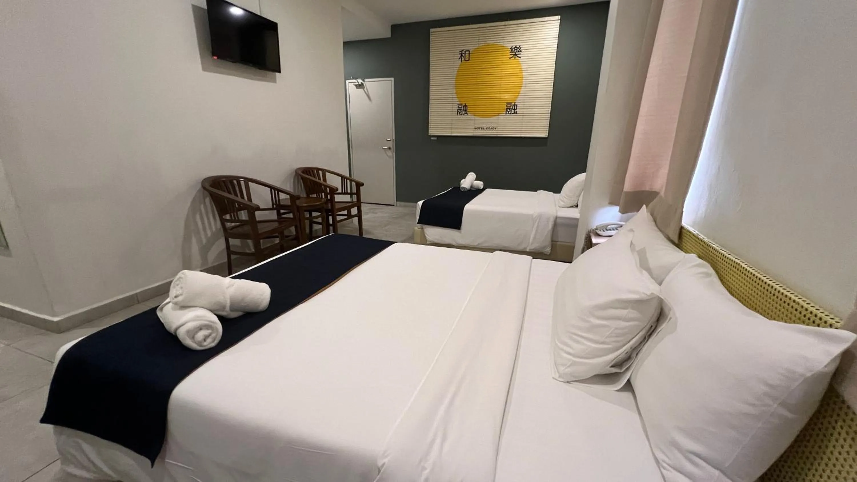 Bedroom, Bed in Cojoy Hotel @ Chinatown