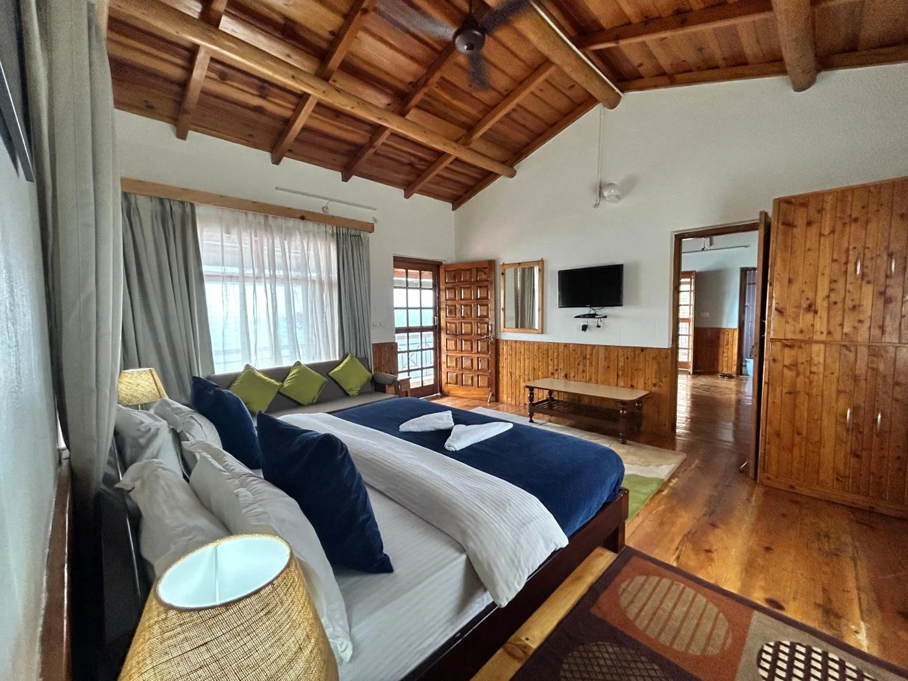 Kasar Himalaya Holiday Resort, Binsar Rd