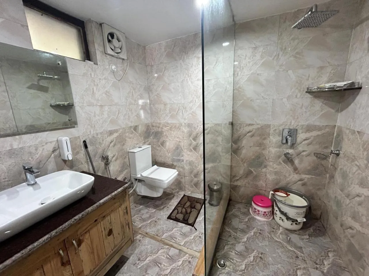 Kasar Himalaya Holiday Resort, Binsar Rd