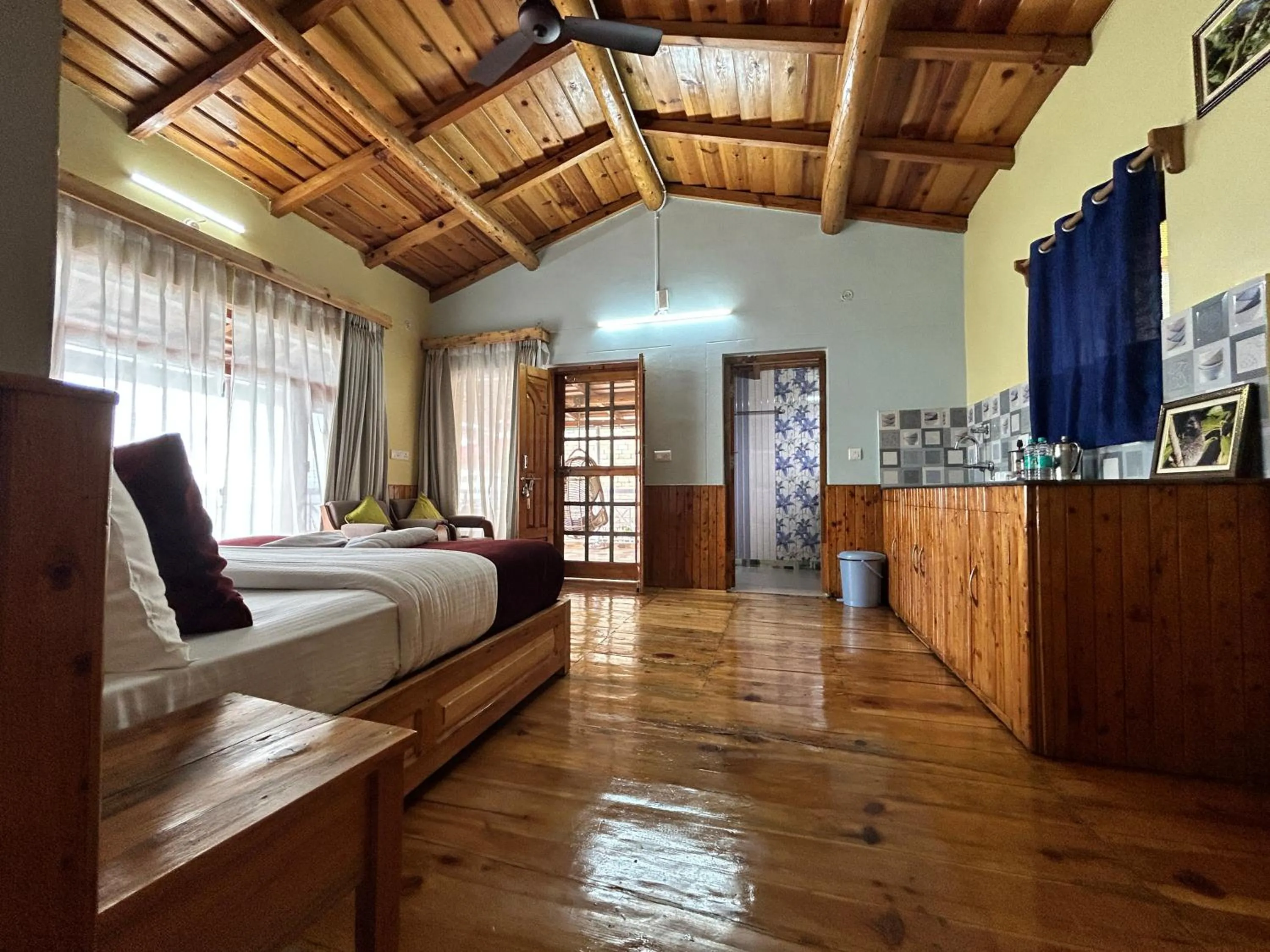 Kasar Himalaya Holiday Resort, Binsar Rd