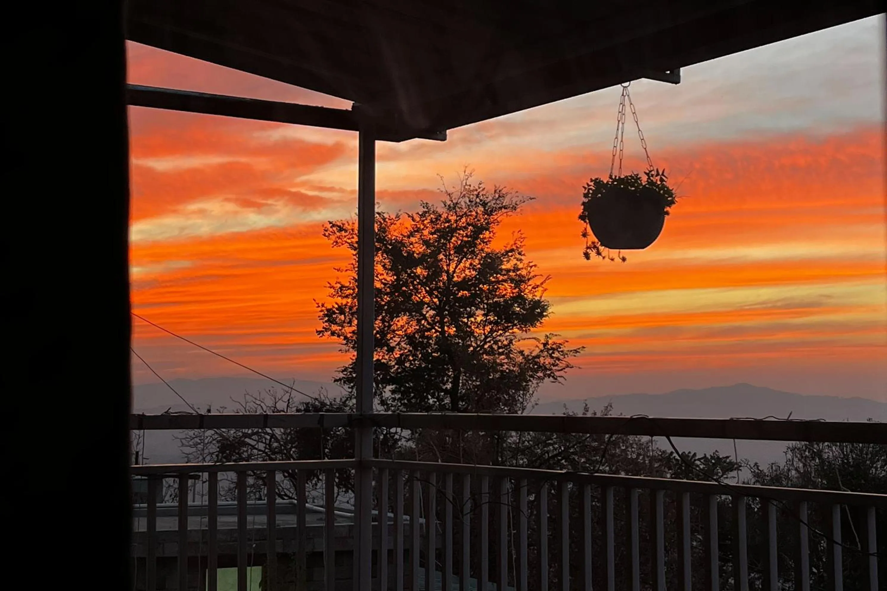 Kasar Himalaya Holiday Resort, Binsar Rd