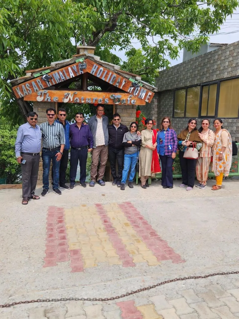 Kasar Himalaya Holiday Resort, Binsar Rd